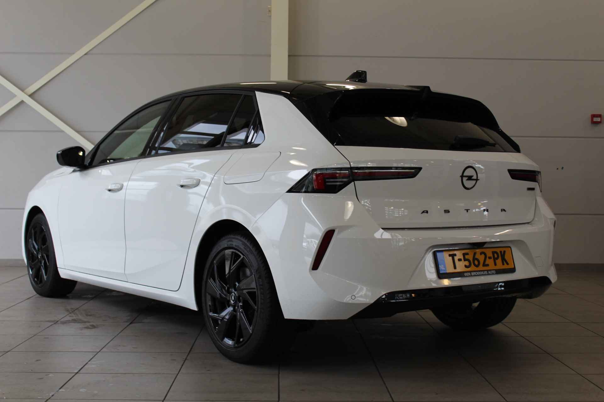 Opel Astra 1.6 180PK Hybrid Automaat Comfortstoel | Navigatie | Camera Achter | Winterpakket - 6/21