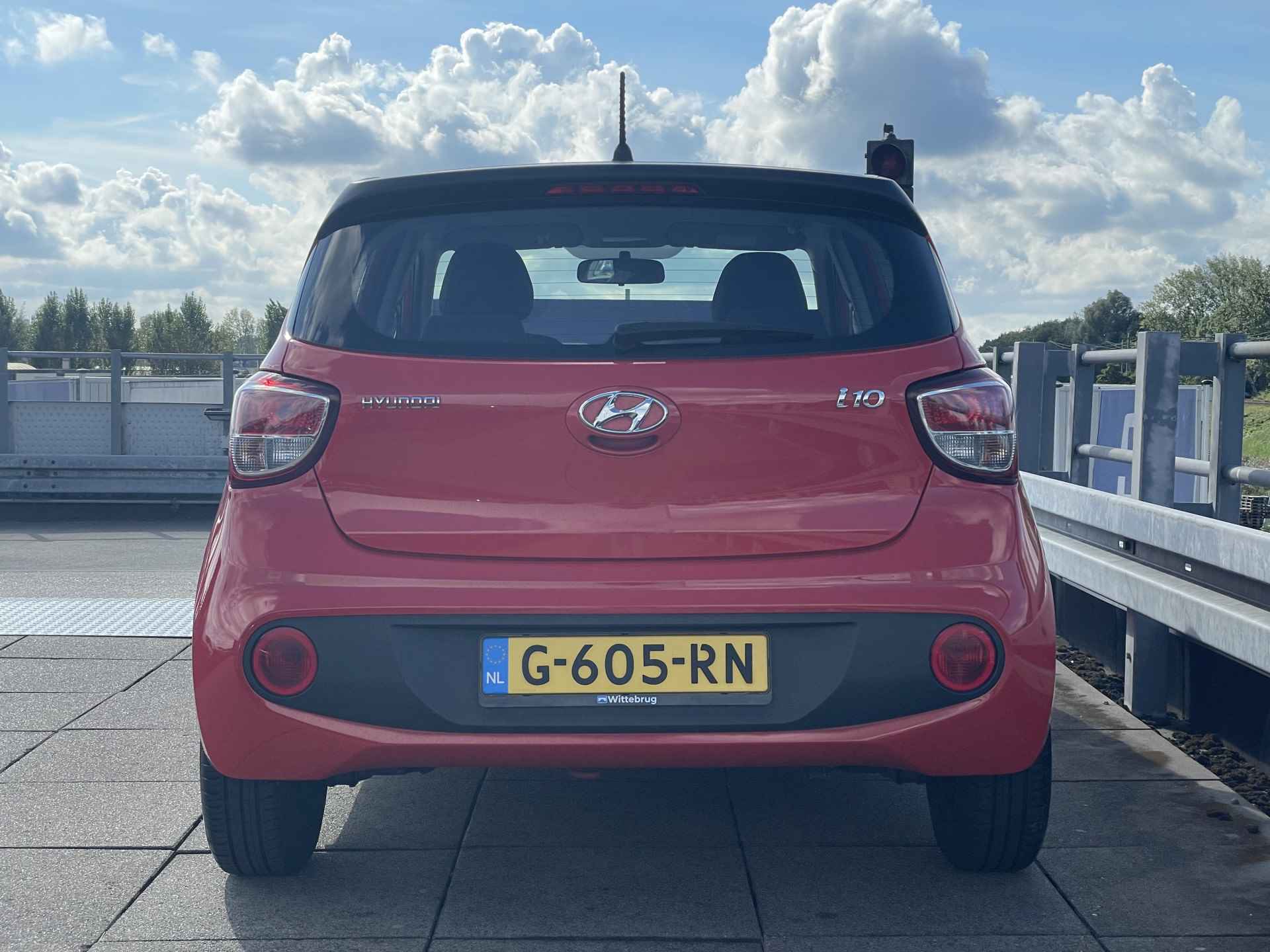 Hyundai i10 1.0i Comfort | Airconditioning | Cruise Control | Bluetooth | Rijklaarprijs! | - 10/35