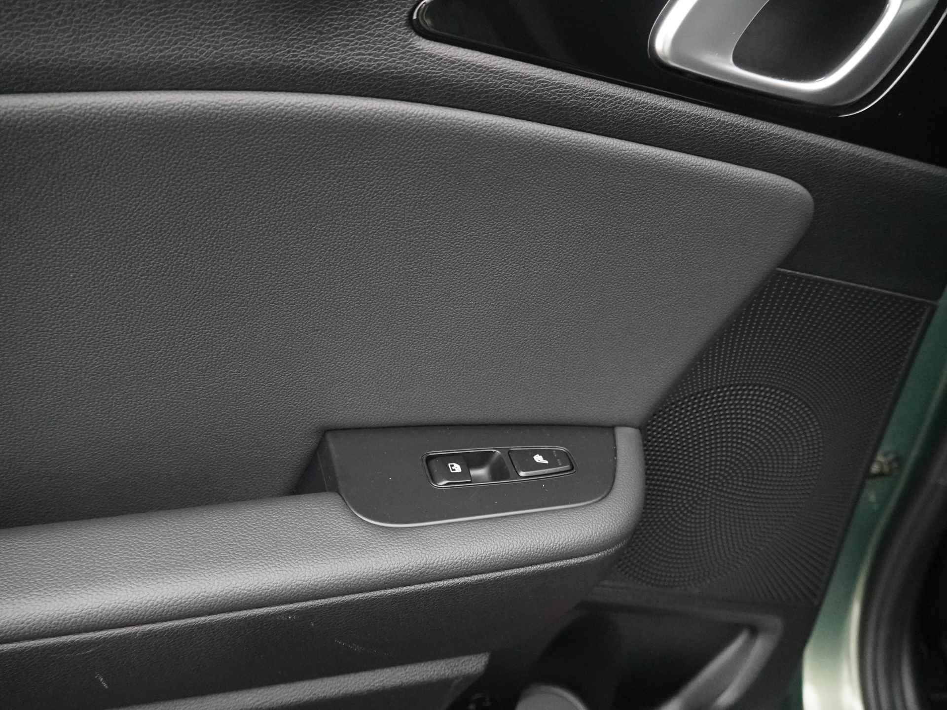 Kia ProCeed GT 1.6 T-GDi 204PK Automaat - NL Auto! - Navigatie - LED koplampen - Apple Carplay/Android Auto - Fabrieksgarantie tot 08-2029 - 33/45