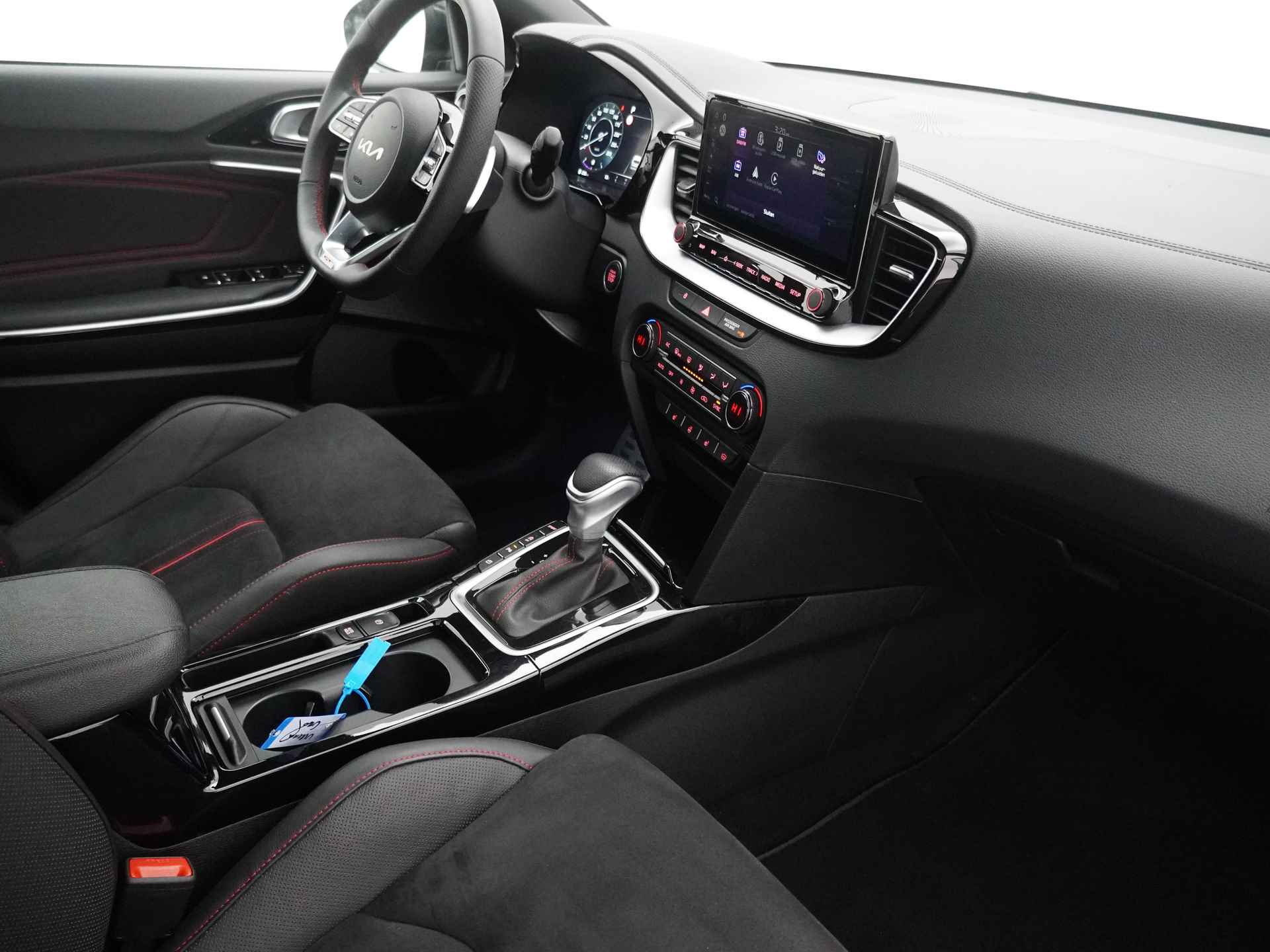 Kia ProCeed GT 1.6 T-GDi 204PK Automaat - NL Auto! - Navigatie - LED koplampen - Apple Carplay/Android Auto - Fabrieksgarantie tot 08-2029 - 38/45