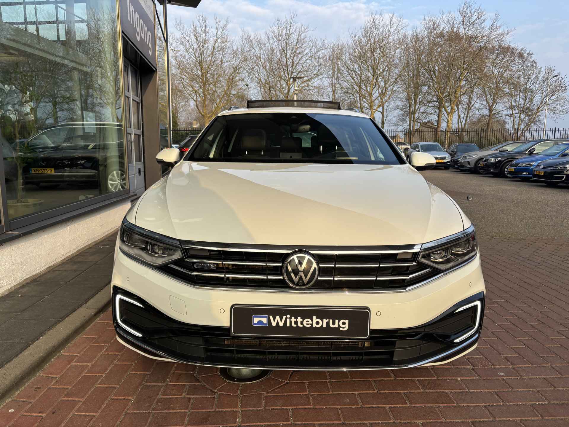 Volkswagen Passat Variant 1.4 TSI PHEV GTE Business Panorama schuifdak / 18 inch lichtmetaal / Travel Assist / Navigatie 'Discover Pro / Sfeerverlichting interieur / Zwarte Dakheme - 29/38