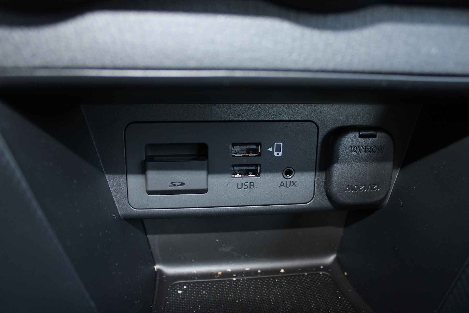 Mazda 2 1.5 SKYACTIV-G 90PK M-Hybrid Centre-Line Carplay Navigatie Led - 16/26