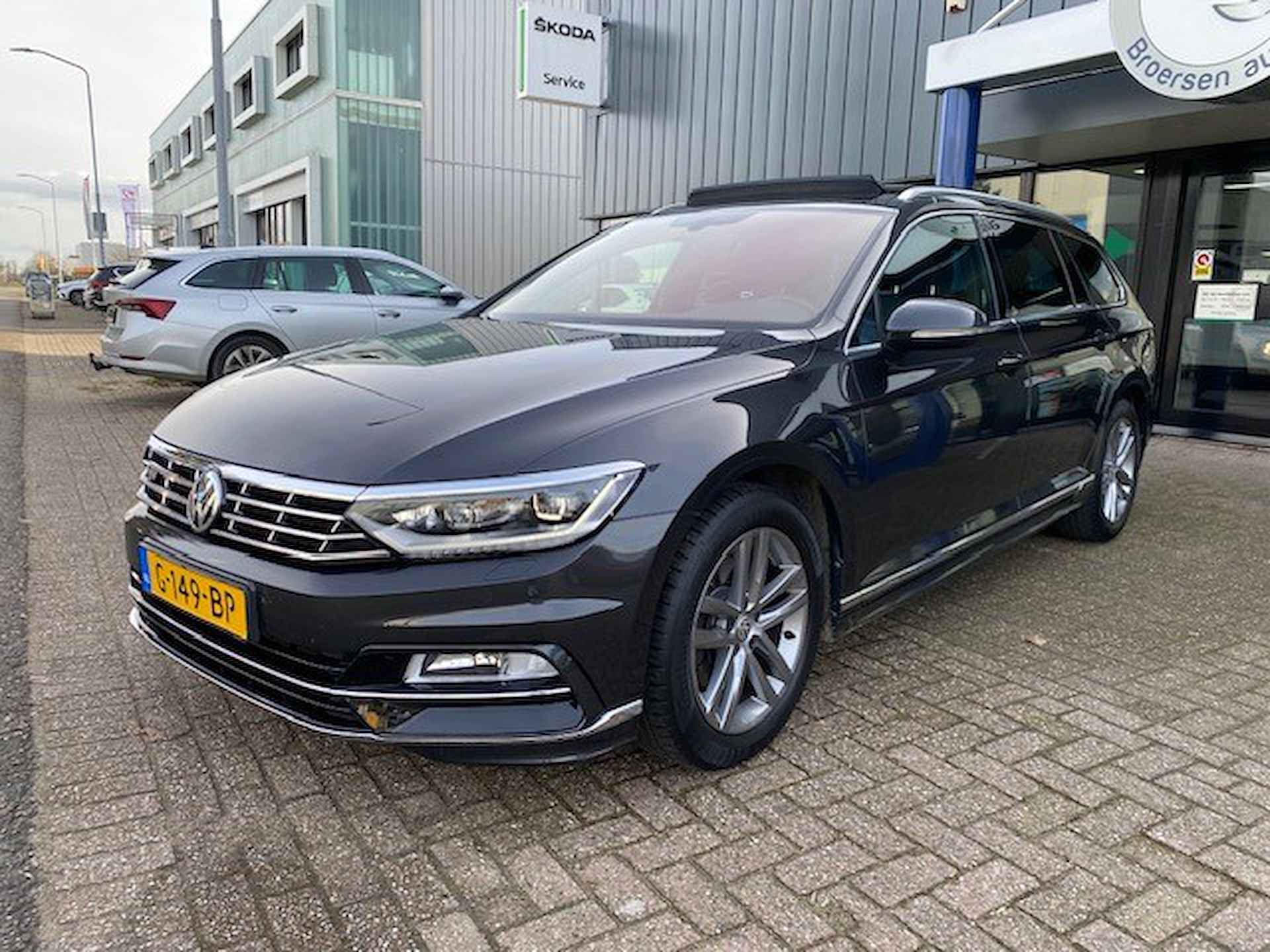 VOLKSWAGEN Passat Variant 1.5 TSI 150pk 7-DSG Highline Buss. R met Leer, Pano en DigiDash - 4/43