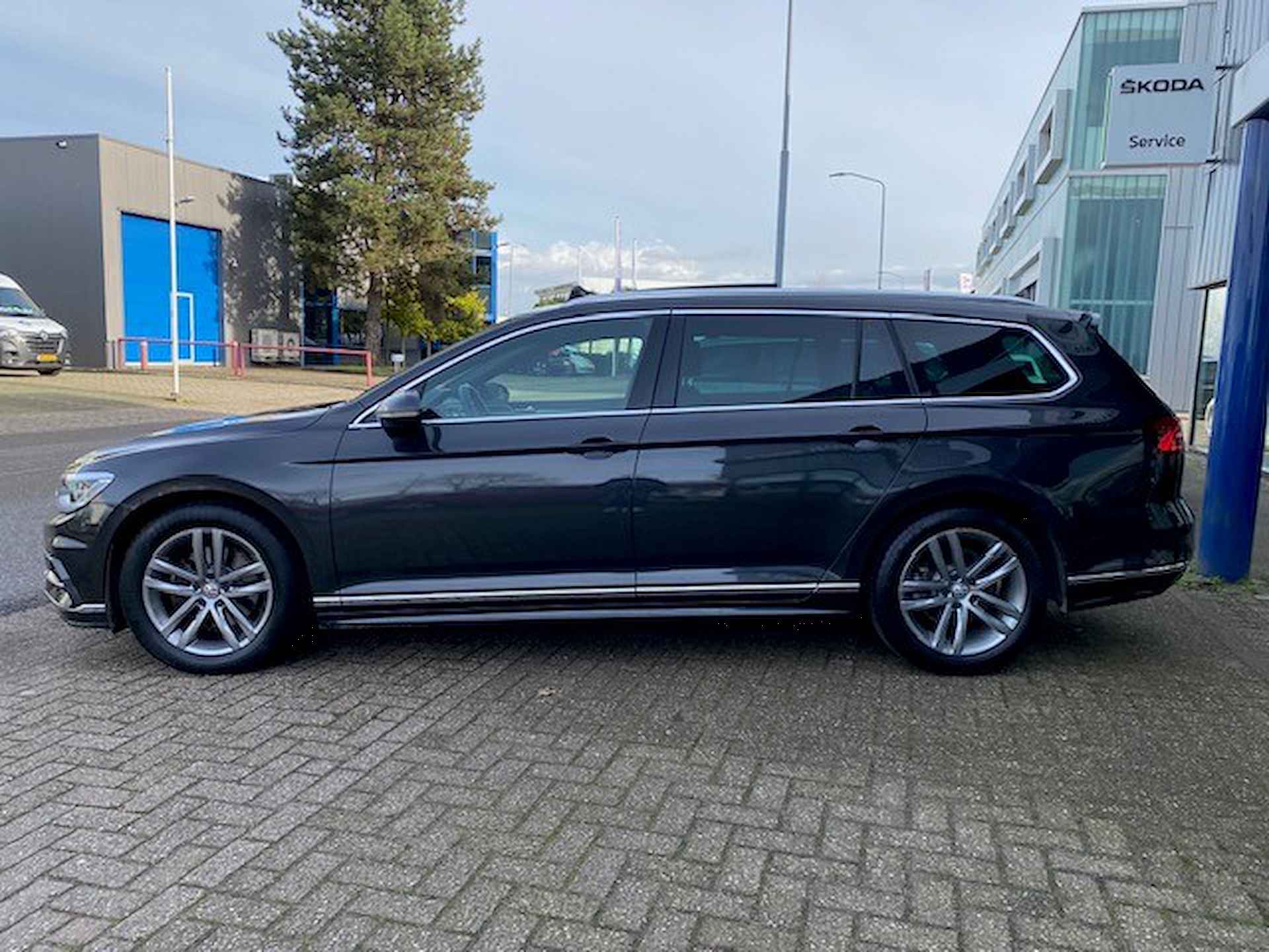 VOLKSWAGEN Passat Variant 1.5 TSI 150pk 7-DSG Highline Buss. R met Leer, Pano en DigiDash - 5/43