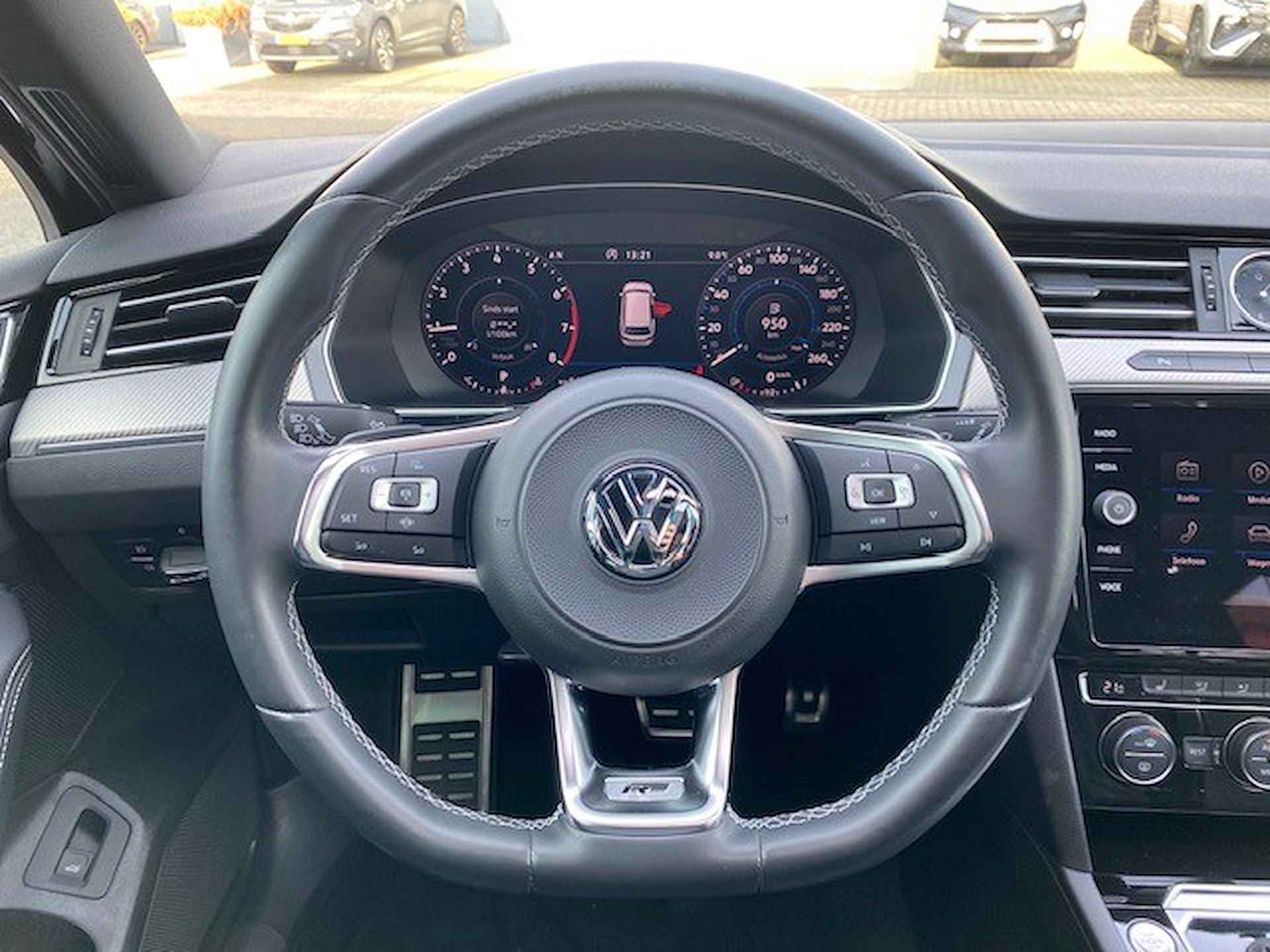 VOLKSWAGEN Passat Variant 1.5 TSI 150pk 7-DSG Highline Buss. R met Leer, Pano en DigiDash - 16/43