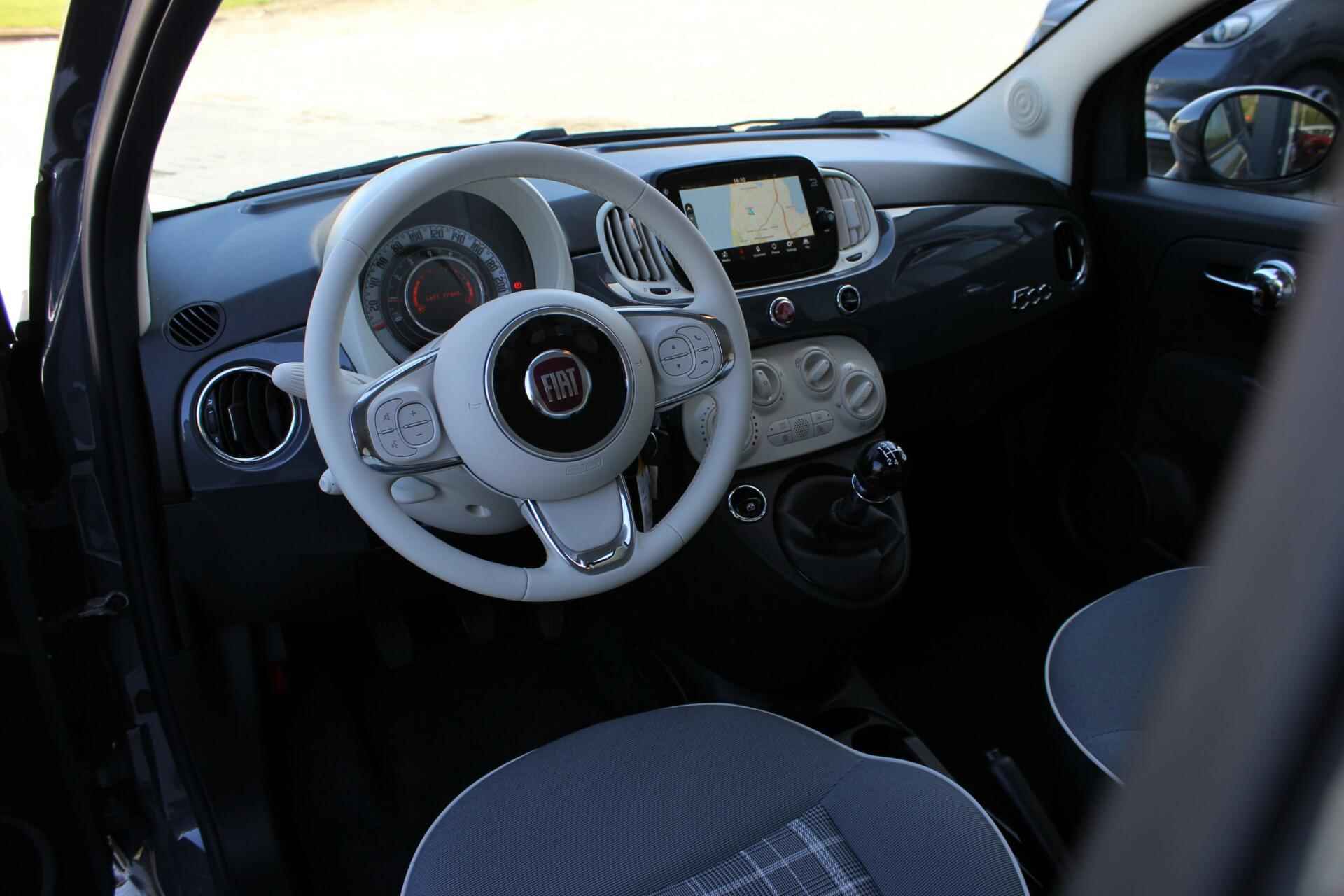 Fiat 500 1.2 Lounge // Inclusief 12 maanden Garantie! - Navigatie - Cruise control - Parkeersensoren - Apple CarPlay & Android Auto - 6/19