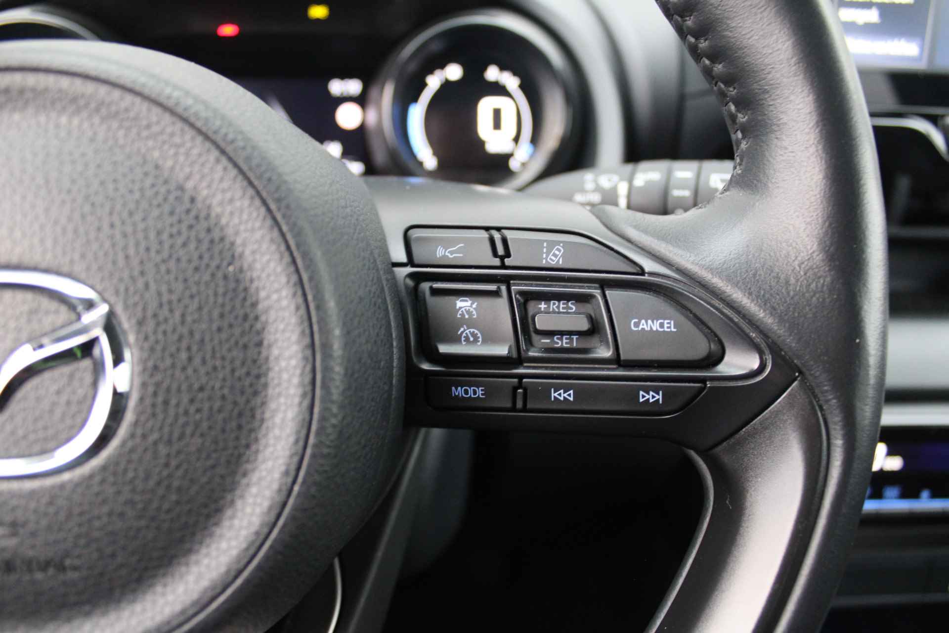 Mazda 2 Hybrid 1.5 Select | Airco | Navi | Cruise | PDC | Head-up display | Camera | - 16/35