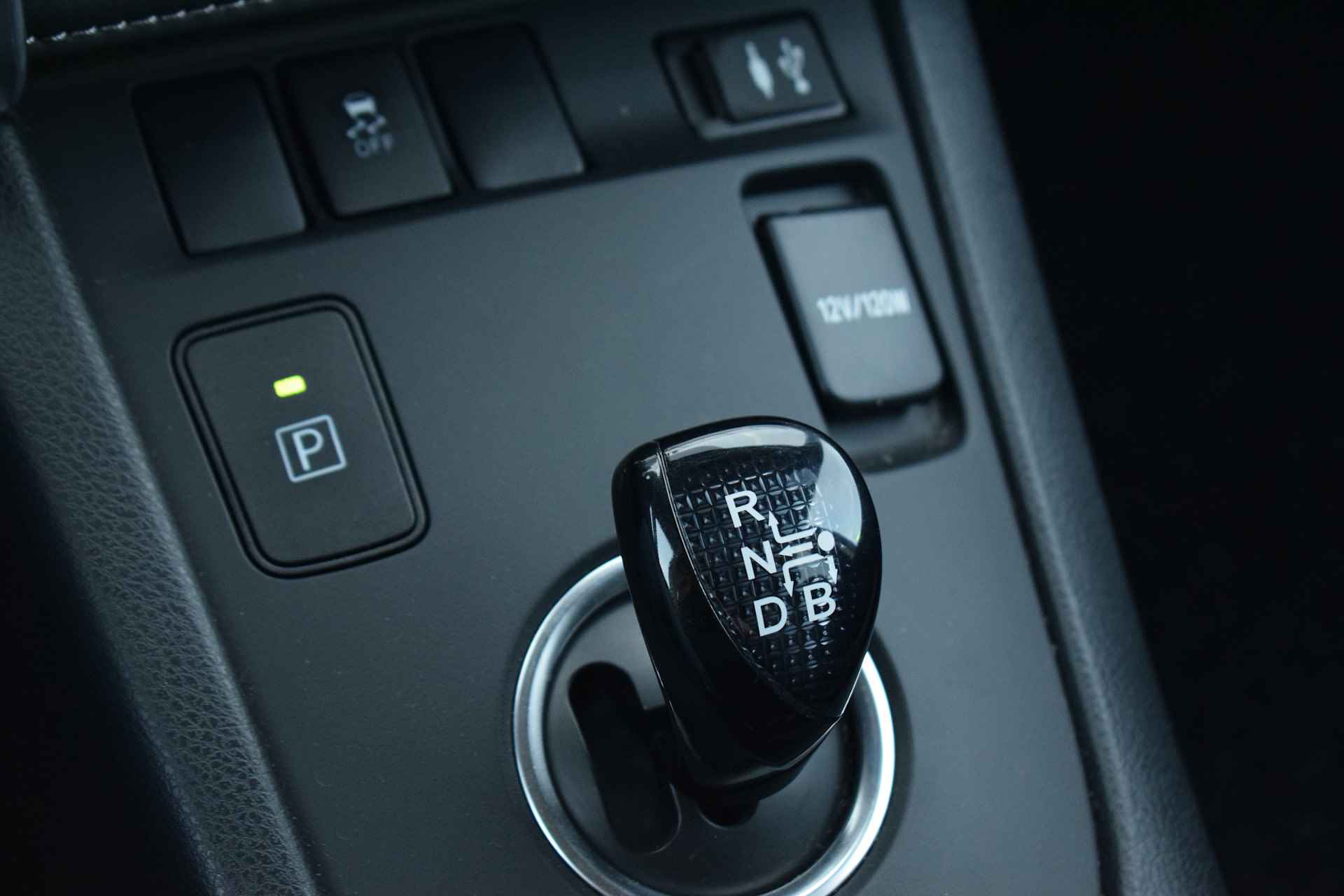 Toyota Auris Touring Sports 1.8 Hybrid Dynamic Go | Camera | Cruise | Navi | Elektr. Ramen - 27/36