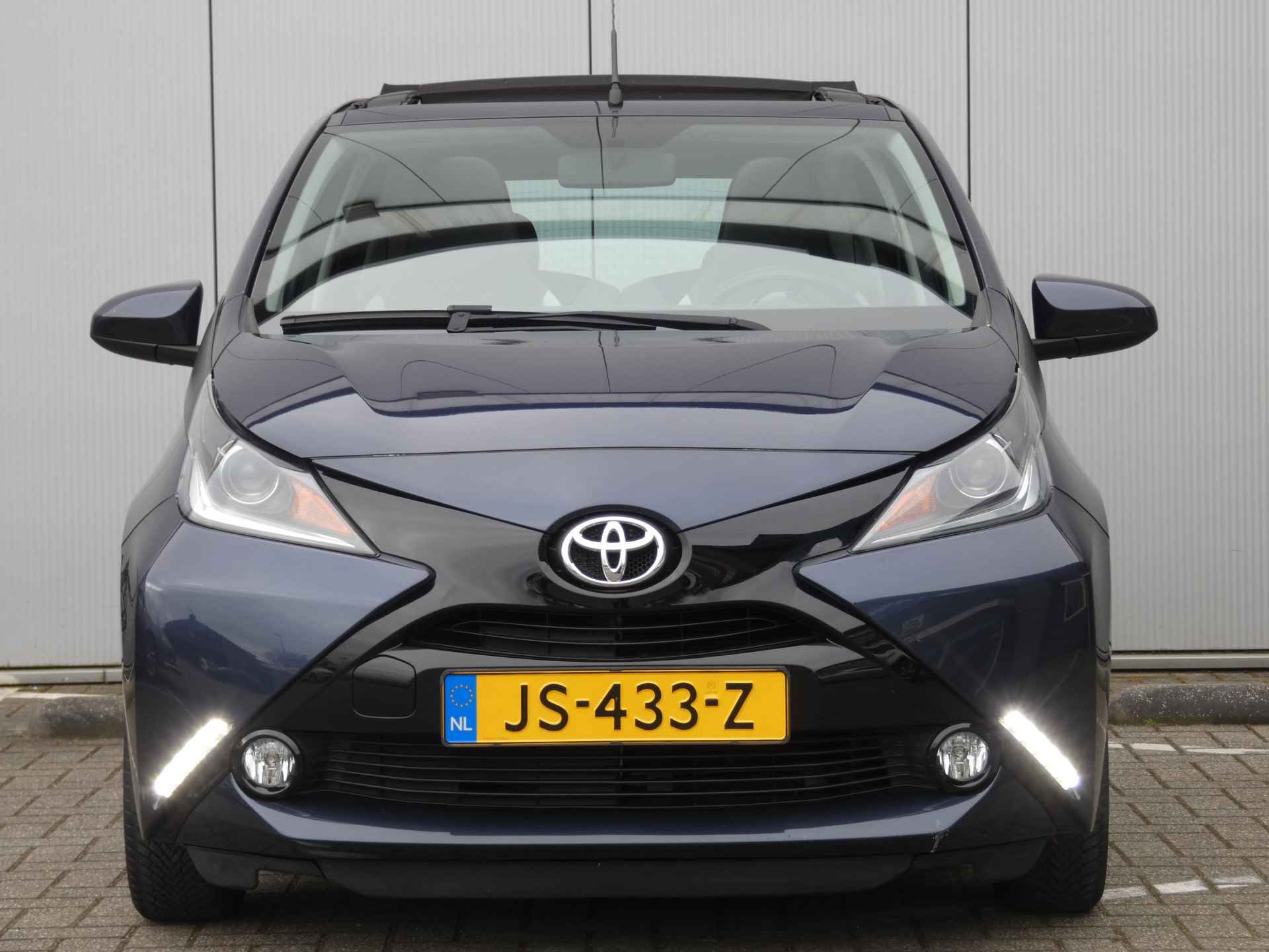 Toyota Aygo 1.0 X-Wave | Parkeercamera | Airco | Vouwdak | Org. NL - 6/53