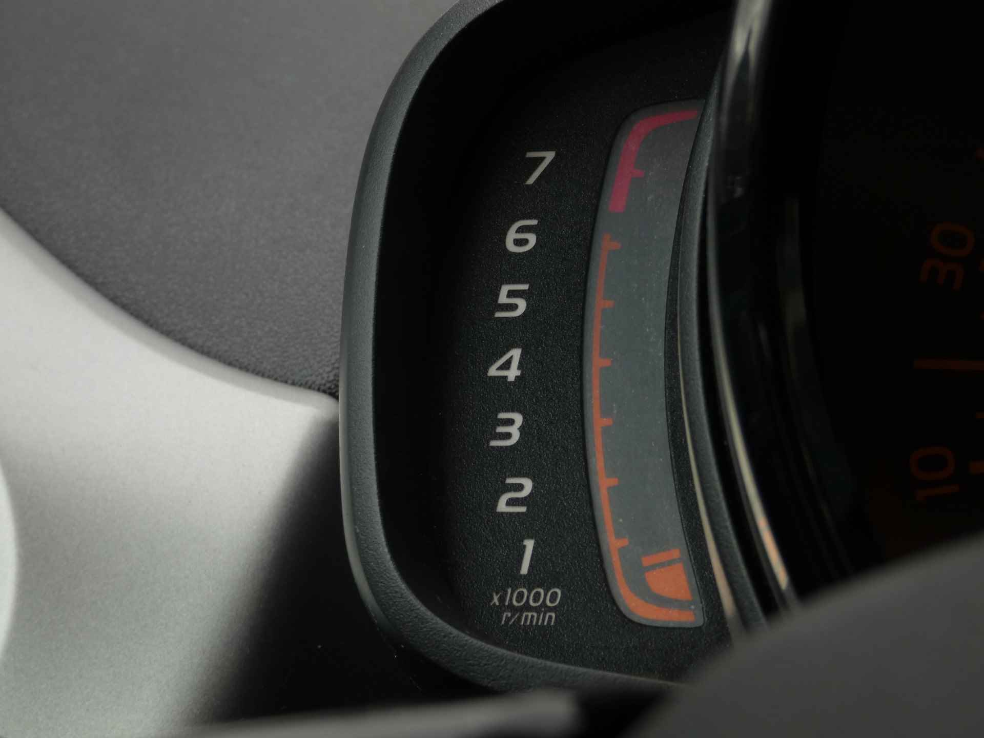 Toyota Aygo 1.0 X-Wave | Parkeercamera | Airco | Vouwdak | Org. NL - 30/53