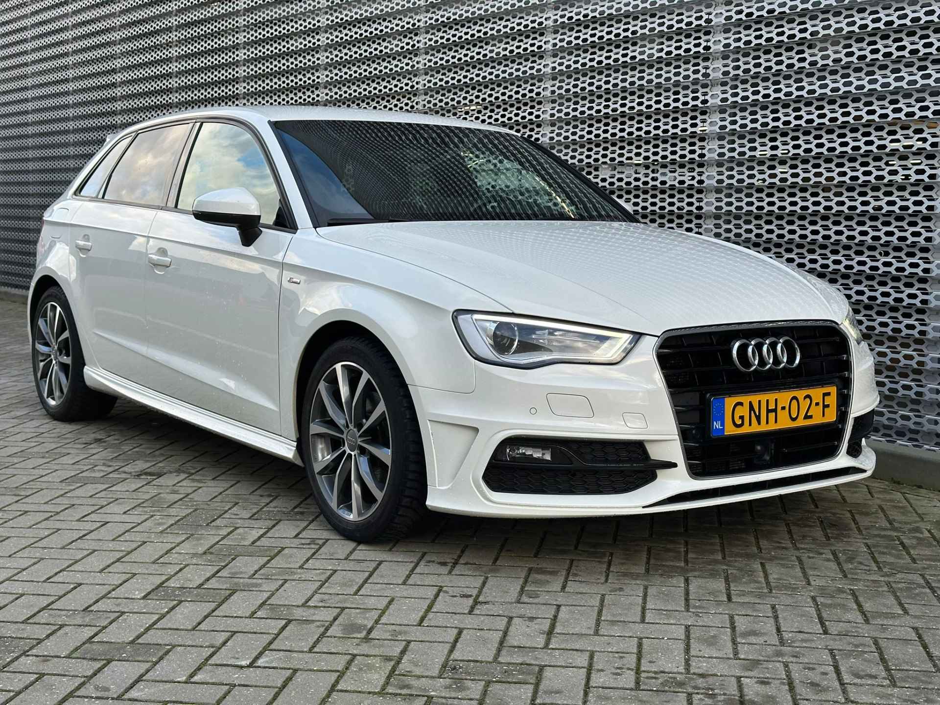 Audi A3 Sportback 1.4 TFSI CoD Adrenalin Sport / 3xS-Line / Alarmsysteem / Dodehoek Sensor / Parkeersensoren V+A - 10/30