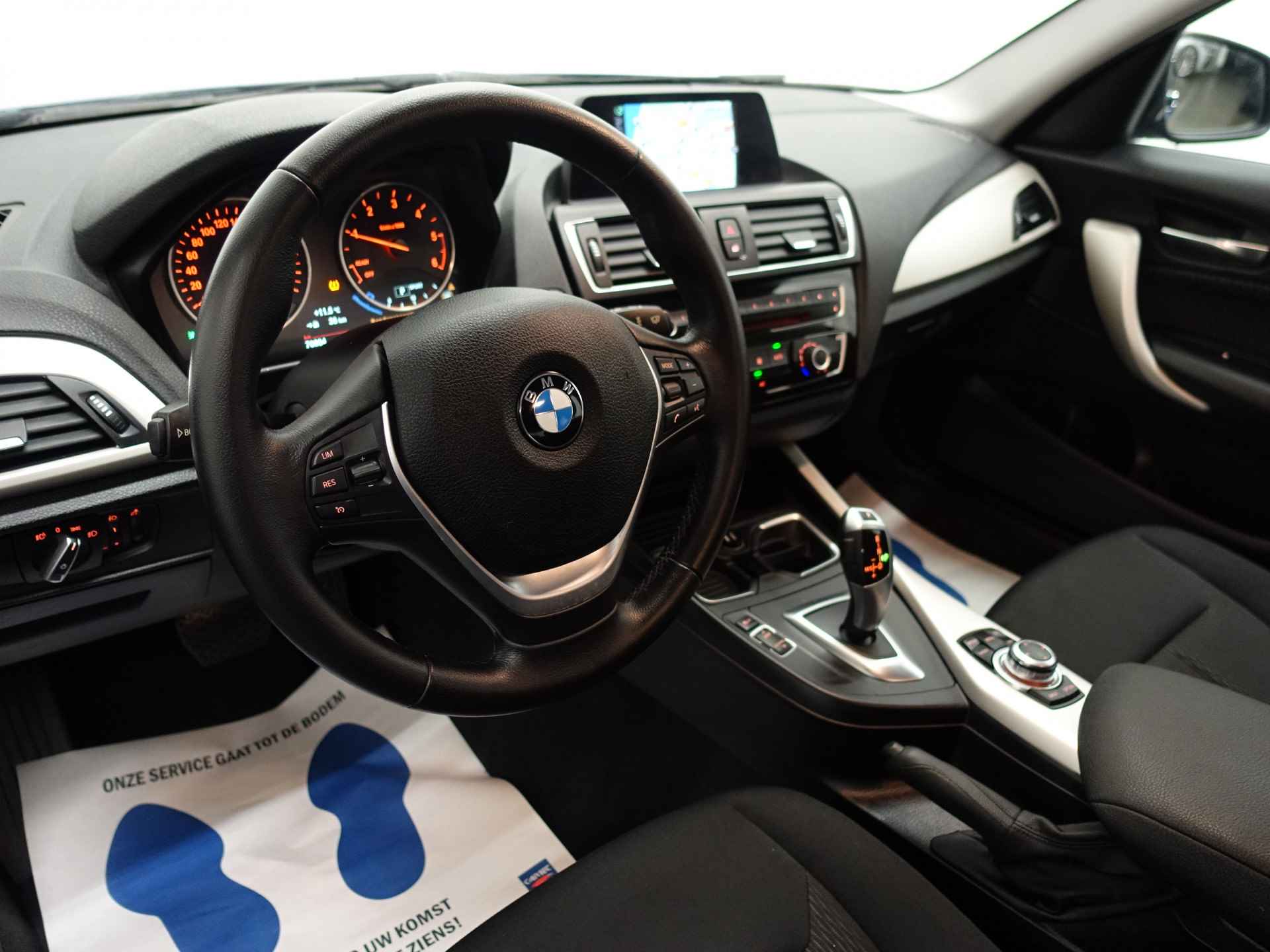 BMW 1-serie 116D M High Executive Aut8 Full map Navi, Xenon, ECC, PDC, LMV Slechts 70dkm! - 10/36