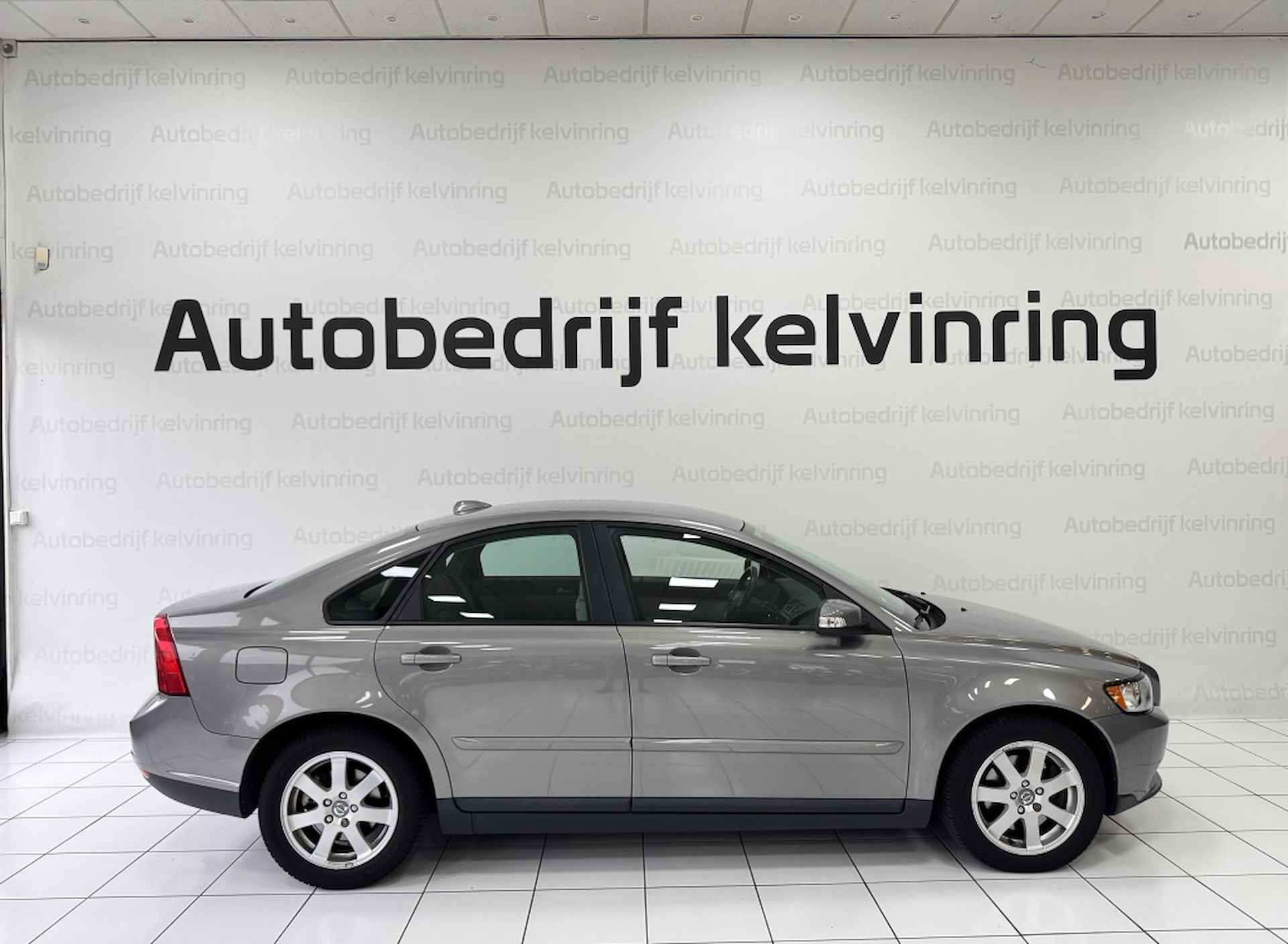 Volvo S40 2.4 - 5/37