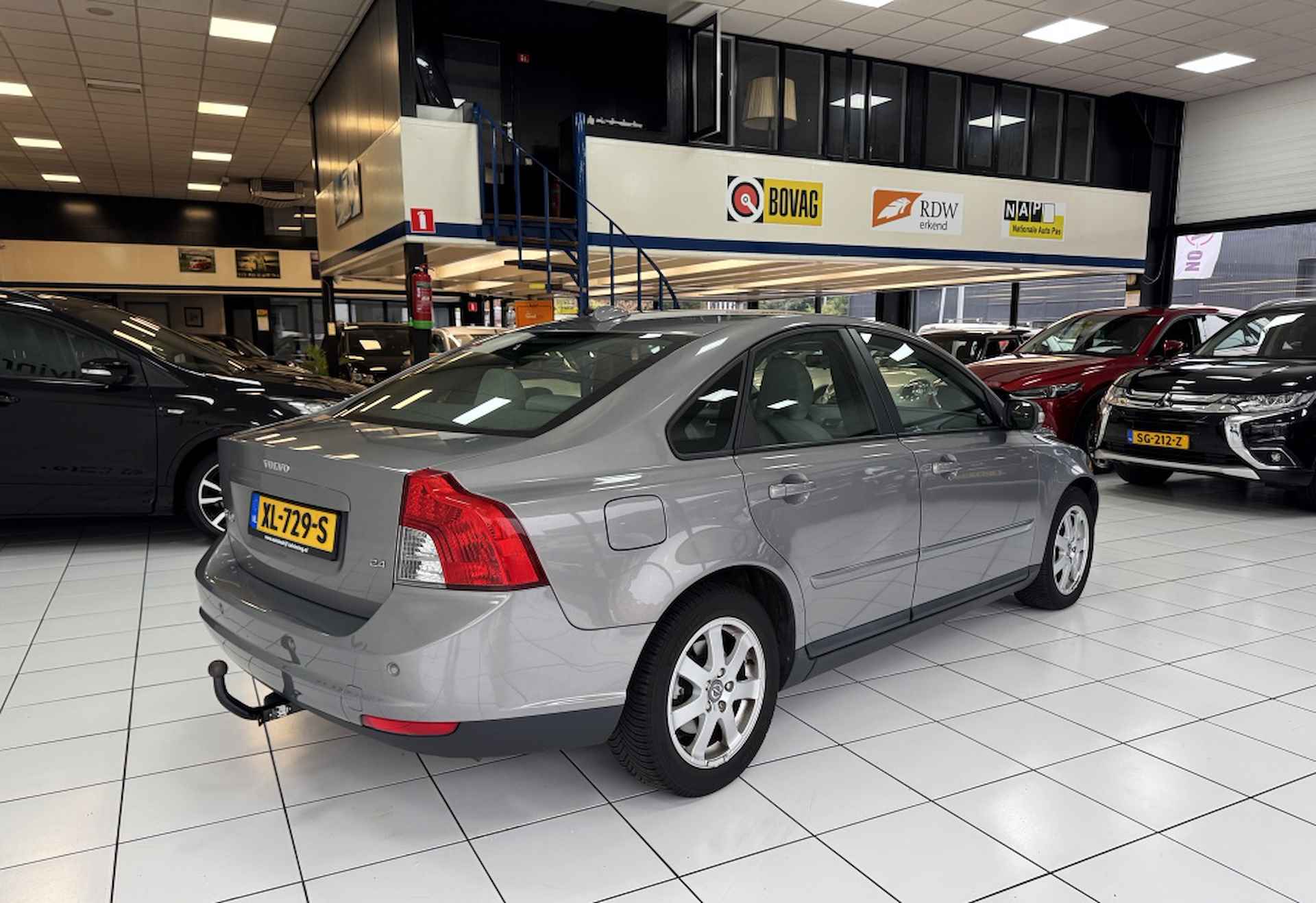 Volvo S40 2.4 - 14/37