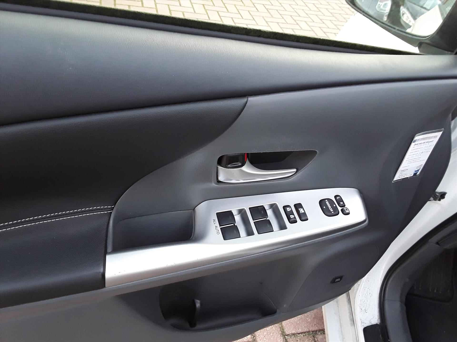 TOYOTA Prius Wagon 1.8 Full Hybrid 136PK Aut 95g Dynamic Busn. 7 pers. - 16/32
