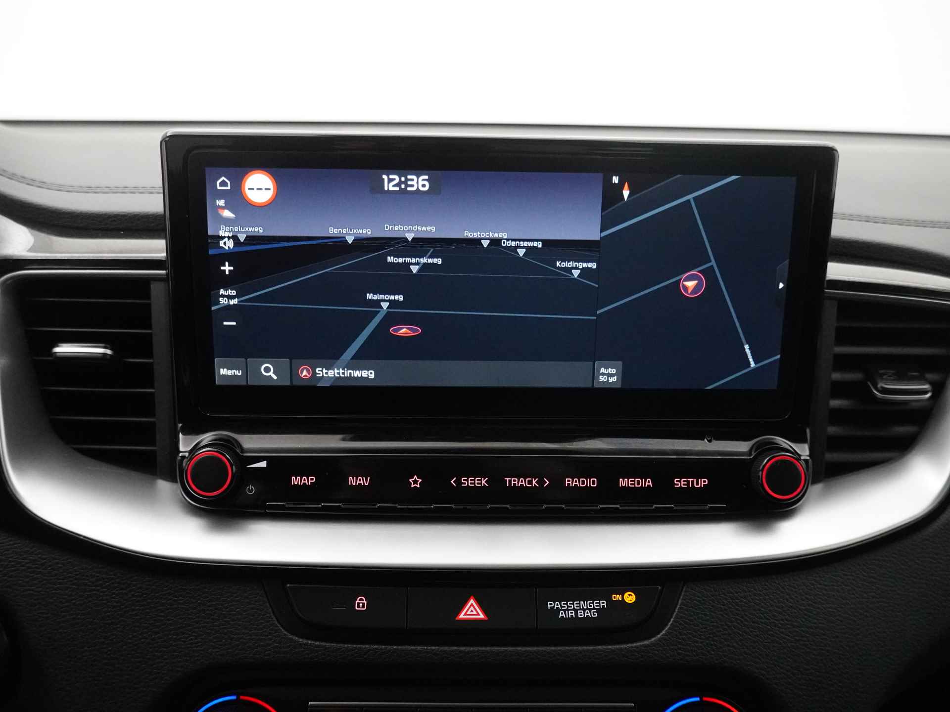 Kia Ceed Sportswagon 1.5 T-GDi GT-Line - Automaat - Panorama Dak - Trekhaak - Apple CarPlay / Android Auto - Adaptieve Cruise Control - Fabrieksgarantie tot 03-2029 - 25/39