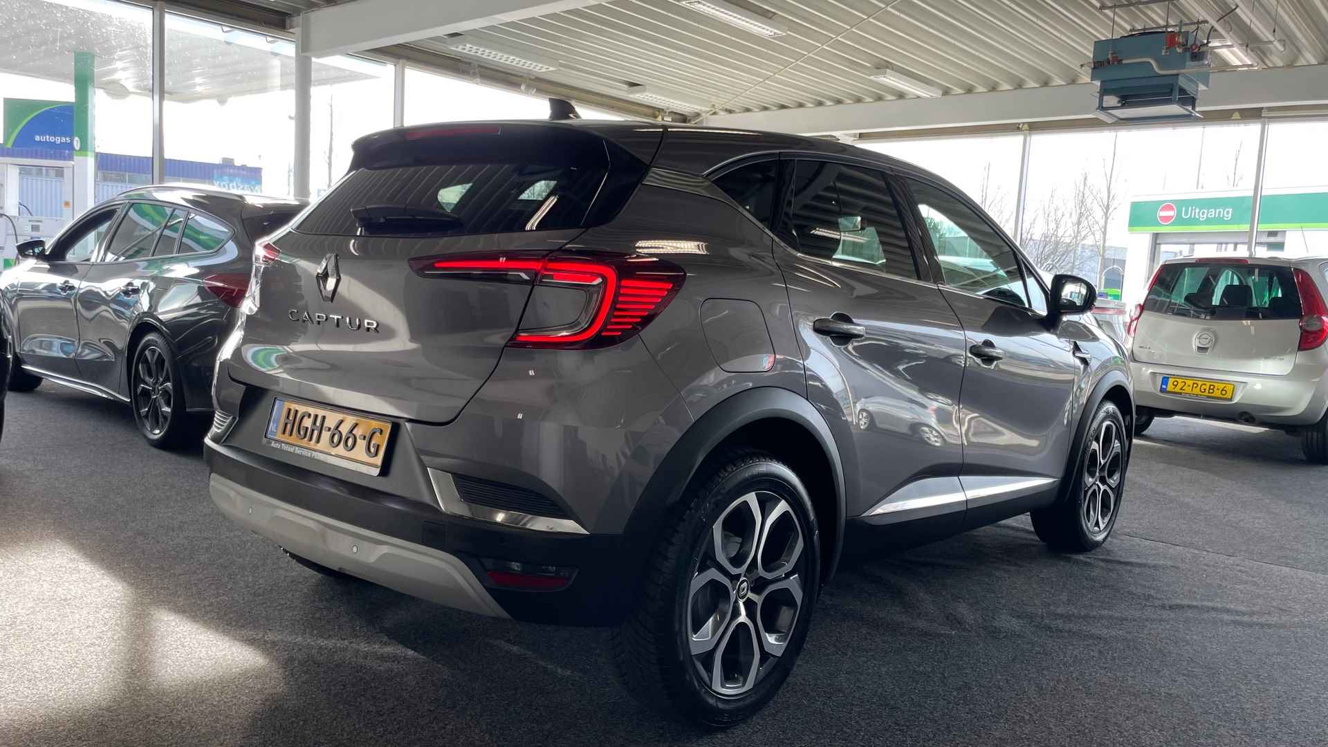 Renault CAPTUR 1.3 TCe Intens 140 Pk, Automaat, Nav, Cruise, Camera, Climate, Led, 18". - 7/30