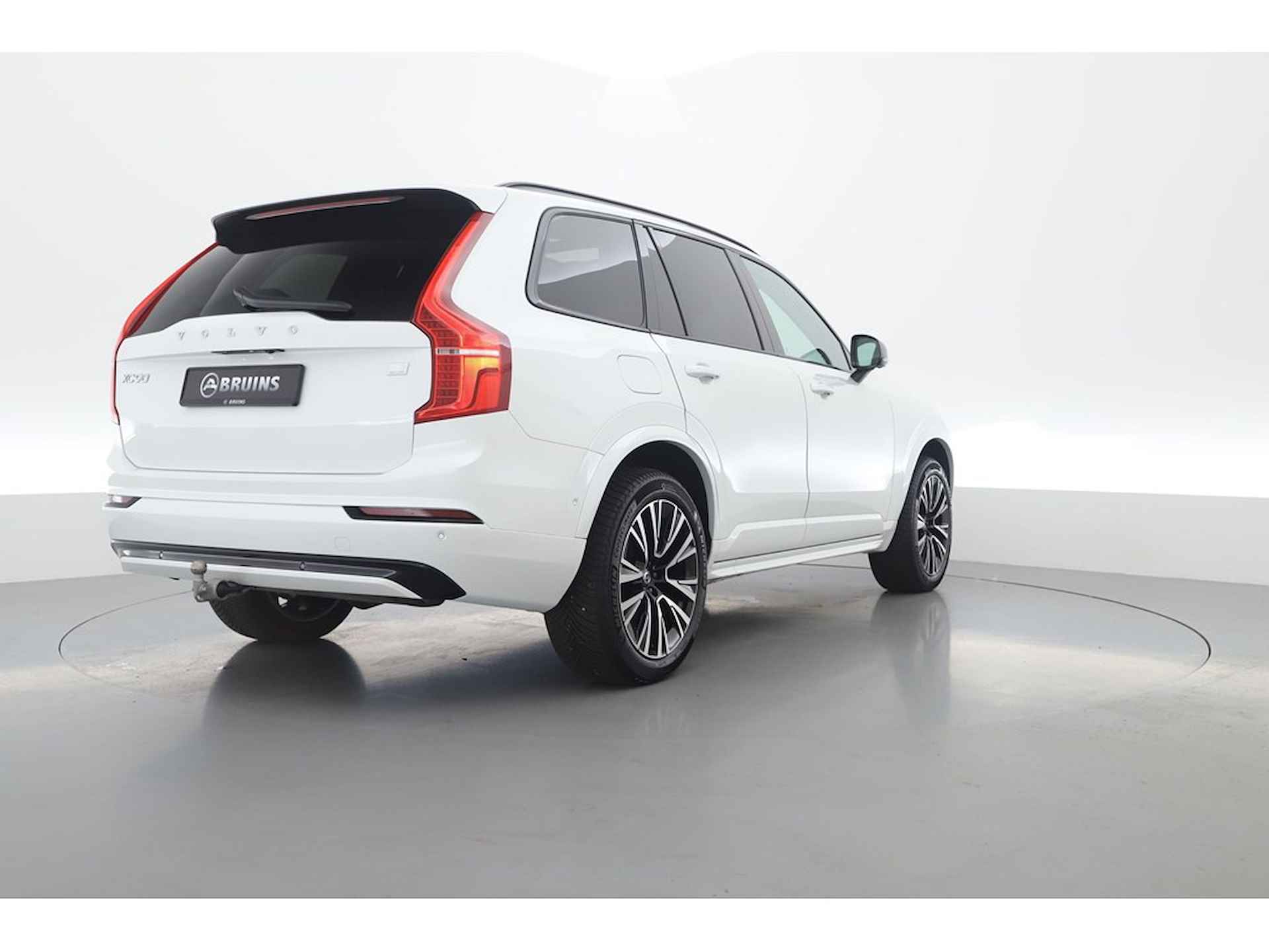 Volvo XC90 2.0 T8 Plus Dark, Trekhaak, Pano-dak, 360 camera, Nieuwprijs €101.770,- - 3/34