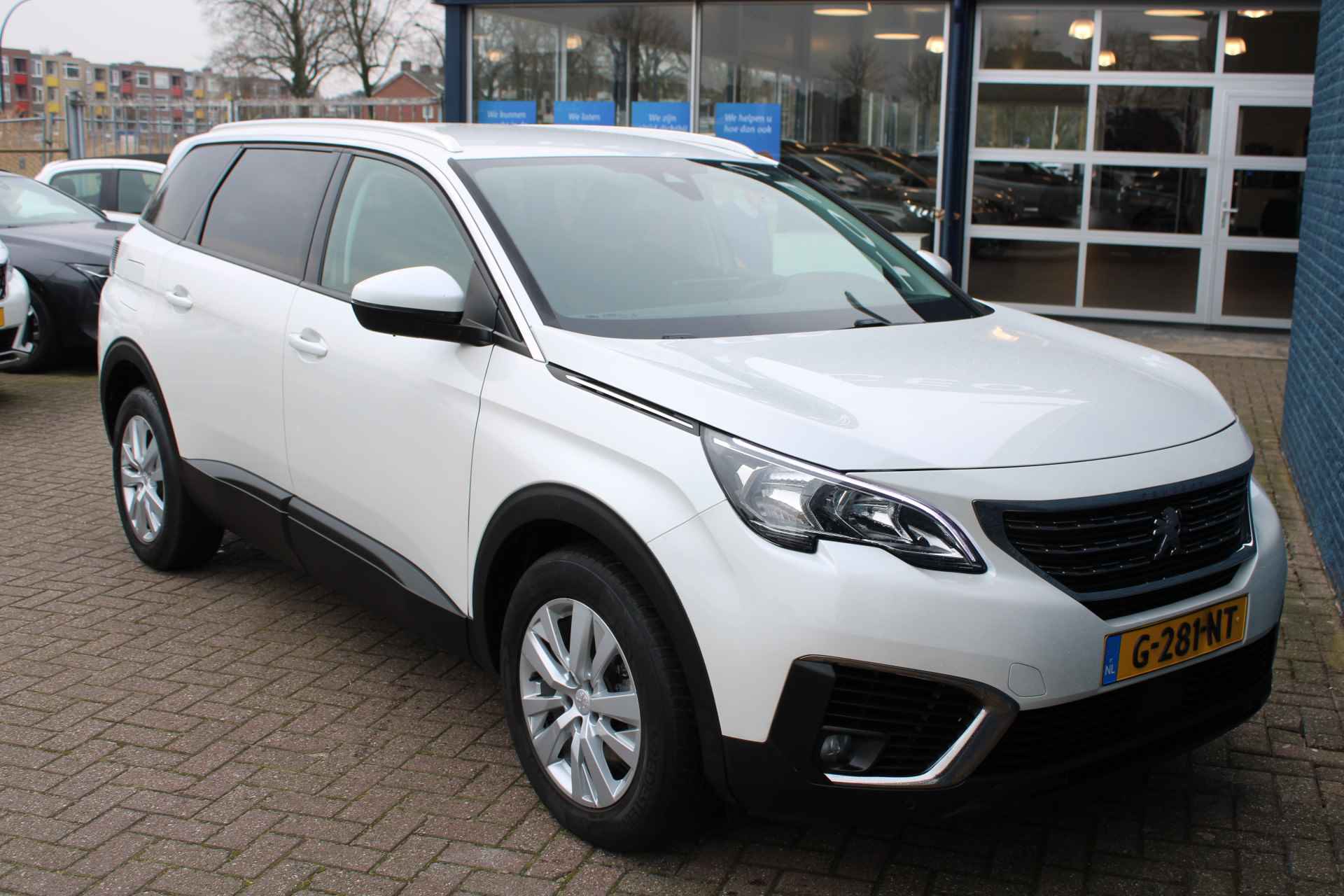 Peugeot 5008 SUV 1.2 PureTech 130pk Blue Lease Executive 7p | Navigatie | Bluetooth | Apple carplay | Lichtmetaal | Trekhaak | Parelmoer | - 8/27