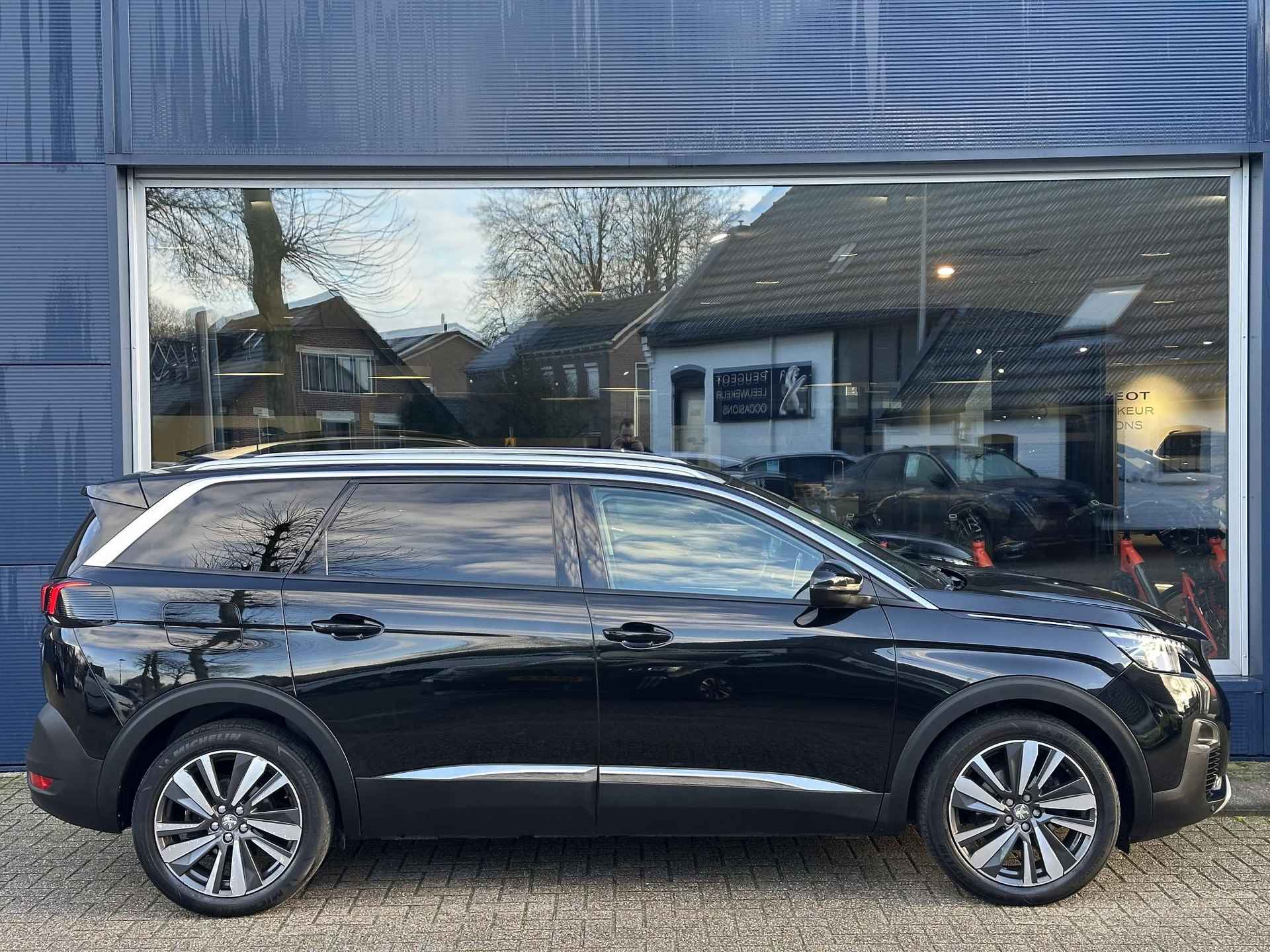 Peugeot 5008 1.2 Turbo 130 PK Allure | Zeer complete uitvoering | Nieuw Geleverd | Full LED Verlichting | Trekhaak 1100 KG | Navigatie | 7 - Zitplaatsen | GT Uitlaatsierstukken | Cruise & Climate Control | 19 Inch Lichtmetalen Velgen | Dakrails - 7/59