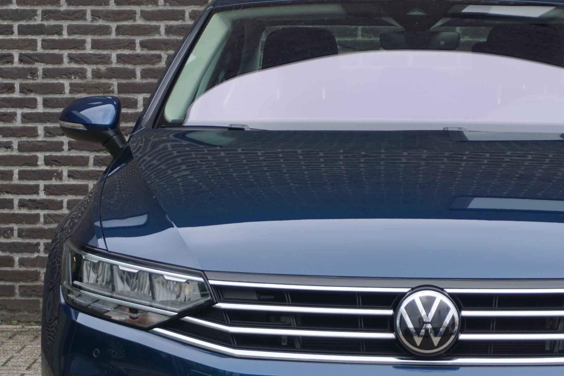 Volkswagen Passat 1.5 TSI 150pk Business | Navigatie | Climatronic | Ergonomische bestuurdersstoel - 9/41