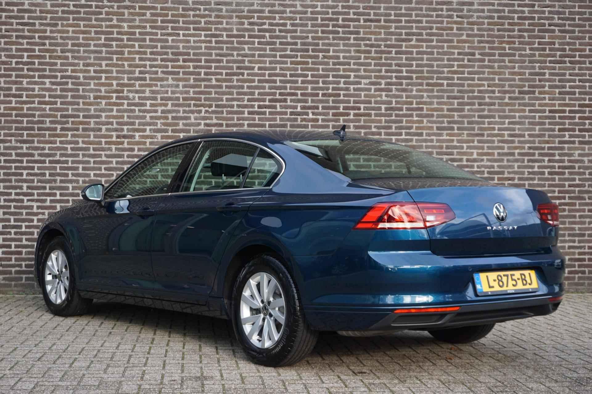 Volkswagen Passat 1.5 TSI 150pk Business | Navigatie | Climatronic | Ergonomische bestuurdersstoel - 12/41