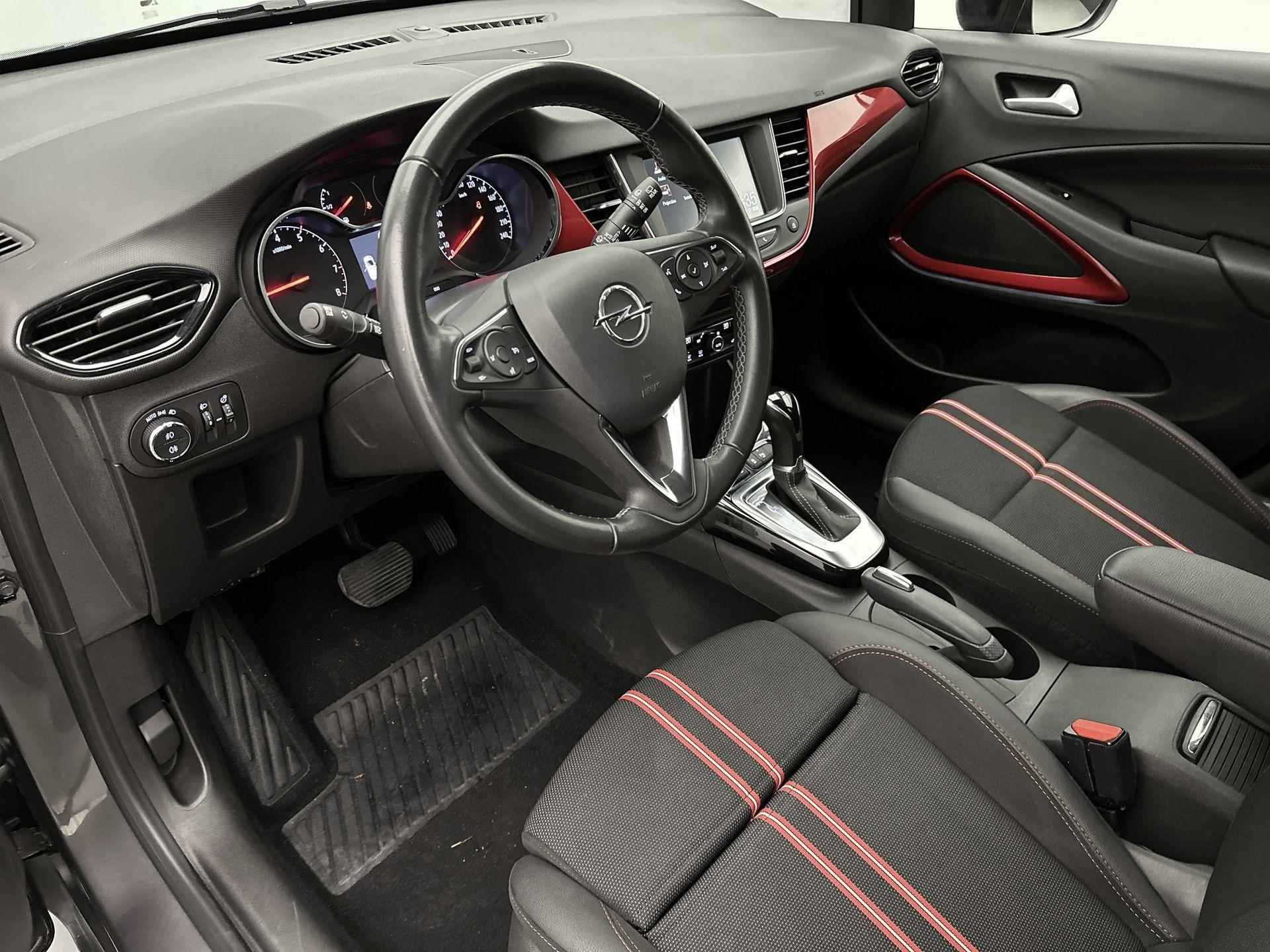 Opel Crossland SUV Turbo Level 4 130 pk Automaat | Navigatie | Achteruitrijcamera | Parkeersensoren Achter | Comfortstoelen | DAB Ontvanger | LED Koplampen | Climate Control | Cruise Control | 17" Lichtmetalen Velgen | Apple Carplay/Android Auto | - 11/35