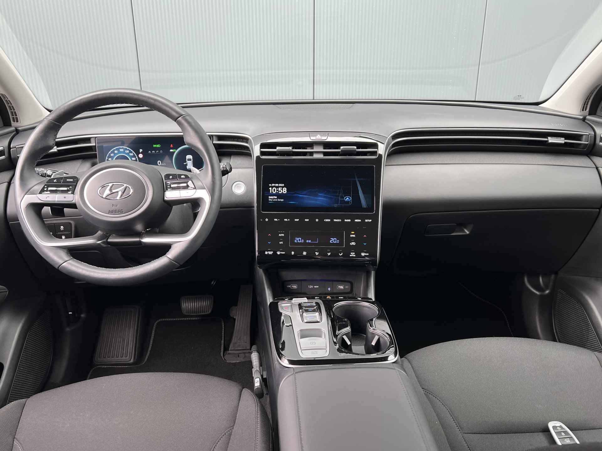 Hyundai Tucson 1.6 T-GDI PHEV 265pk Comfort Smart Automaat | Climata | Camera | Carplay | Keyless | Navigatie | Full - Led | Elek. Klep | Winte - 24/30