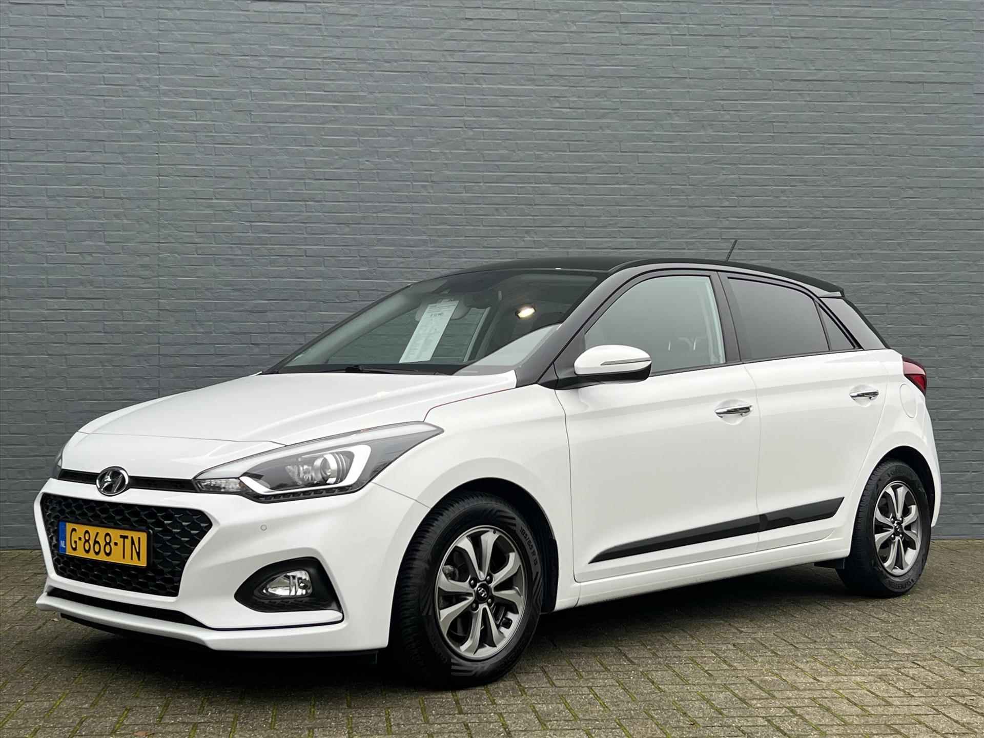 HYUNDAI I20 1.0 T-GDI Blue 100PK Premium | Navigatie | Camera | Cruise Control | Trekhaak | NL-auto Dealer onderhouden | 1e Eigenaar - 2/26