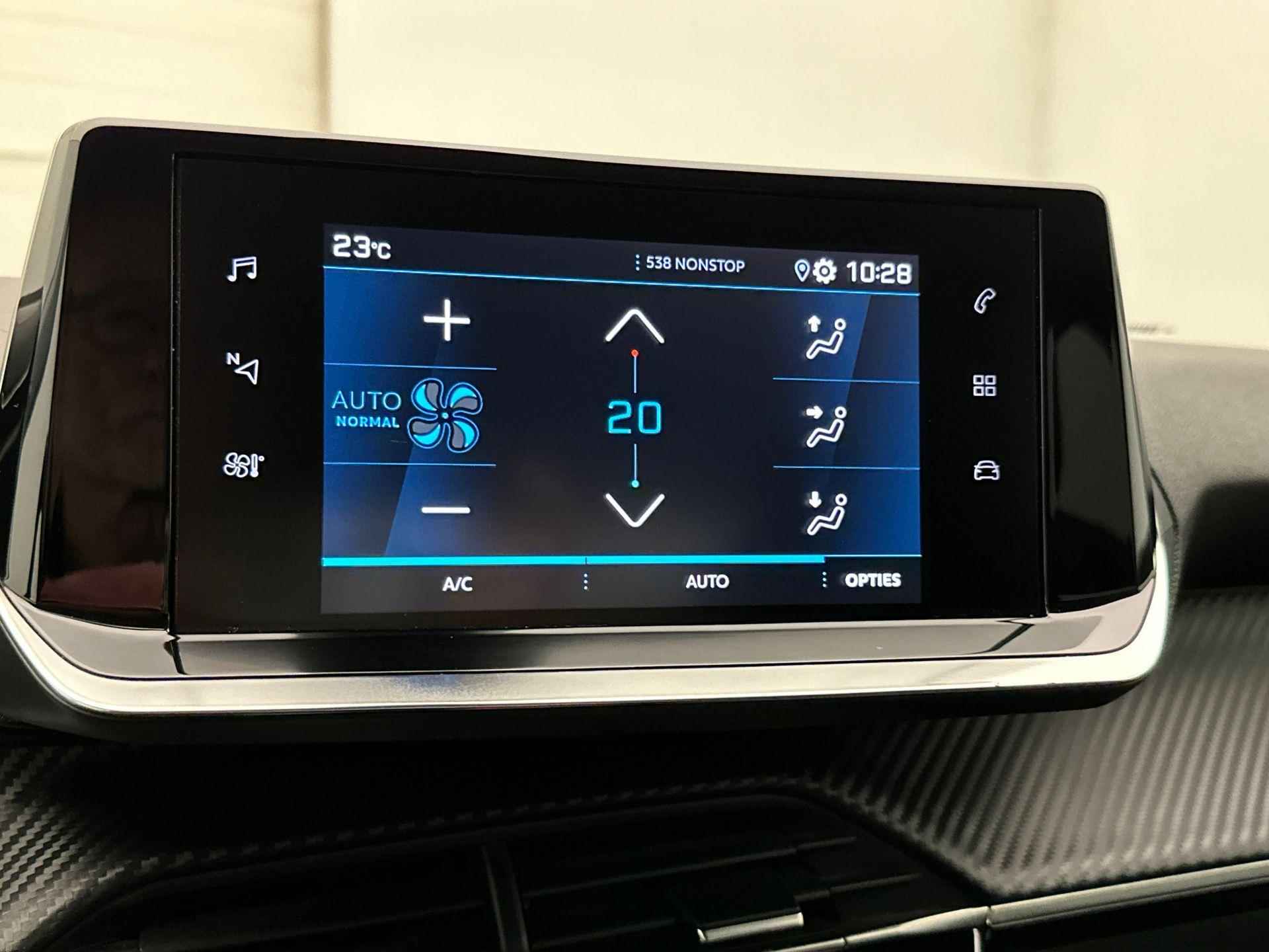 Peugeot 2008 SUV Allure 130pk Automaat | Navigatie via Apple Carplay / Android Auto | Achteruitrijcamera | Led koplampen | Climate Control | Cruise Control | Stoelverwarming | Parkeersensoren | DAB+ radio | Donker getint glas | 17" lichtmetalen velgen | - 25/34