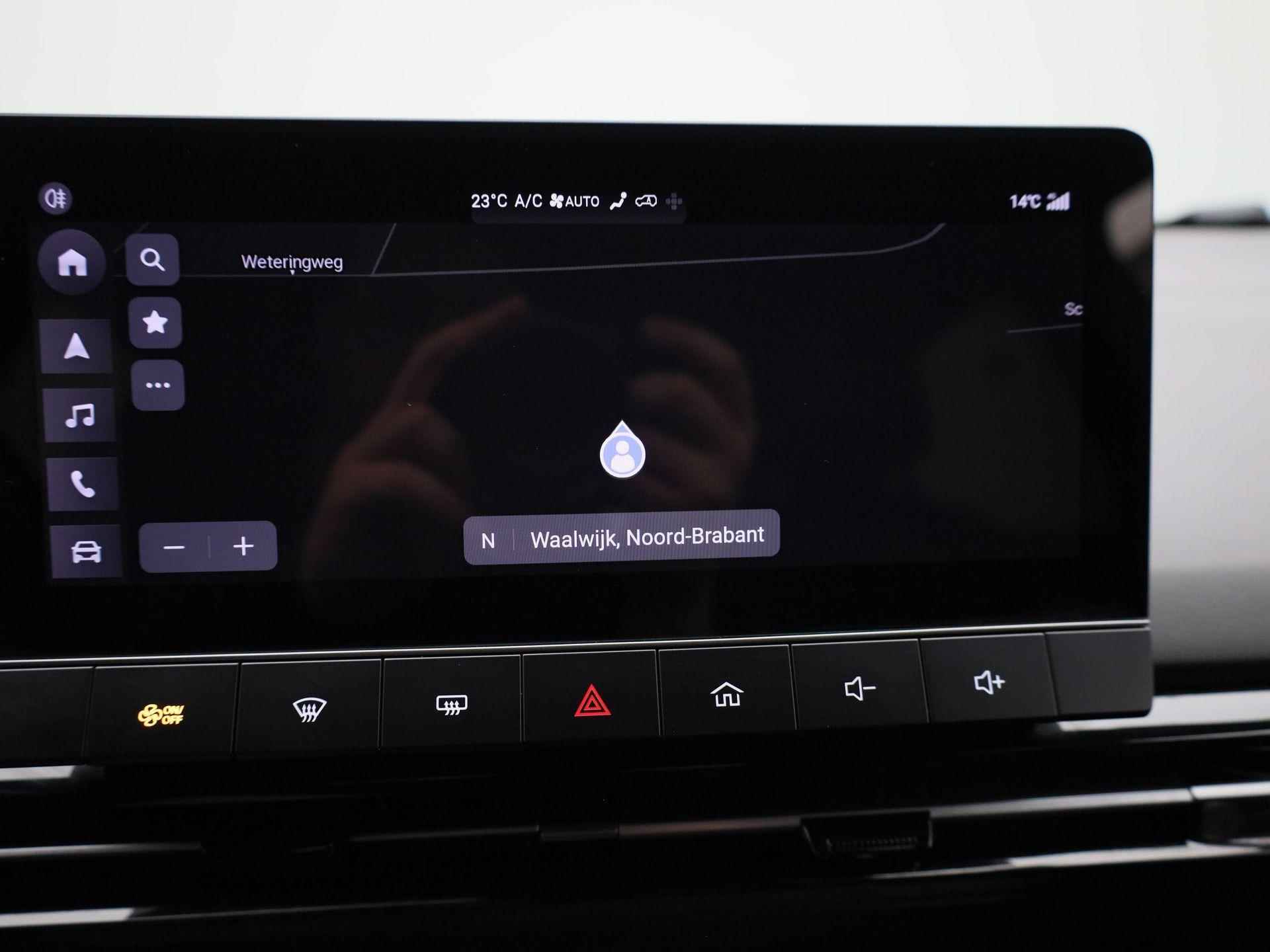 MG 4 Luxury 64 kWh | Navigatie | Led Koplampen | 360 Camera | Apple CarPlay | Getint Glas | - 26/40