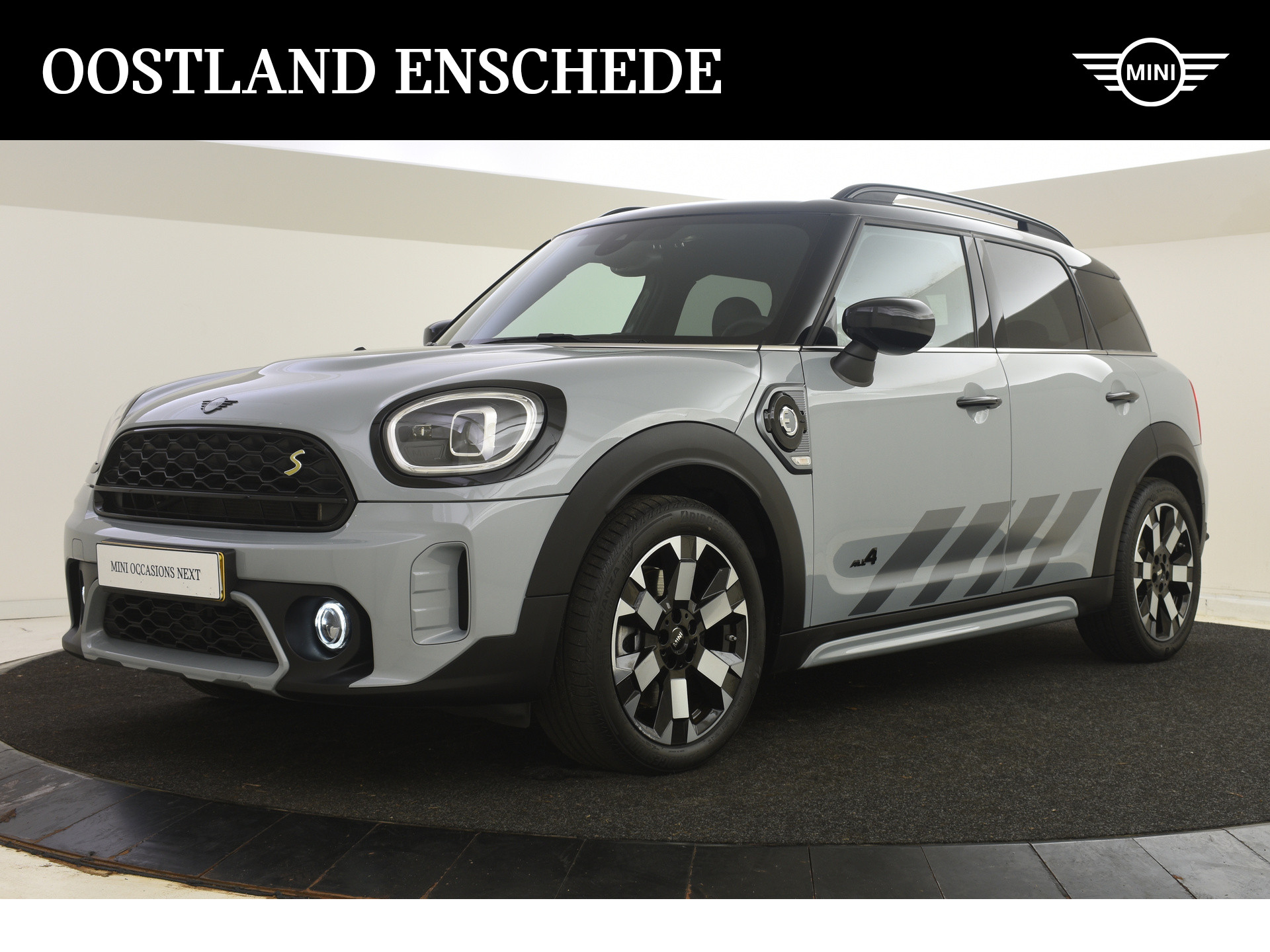 MINI Countryman Cooper SE ALL4 Untamed Automaat / Achteruitrijcamera / Comfort Access / LED / Cruise Control / Stoelverwarming / Comfortstoelen