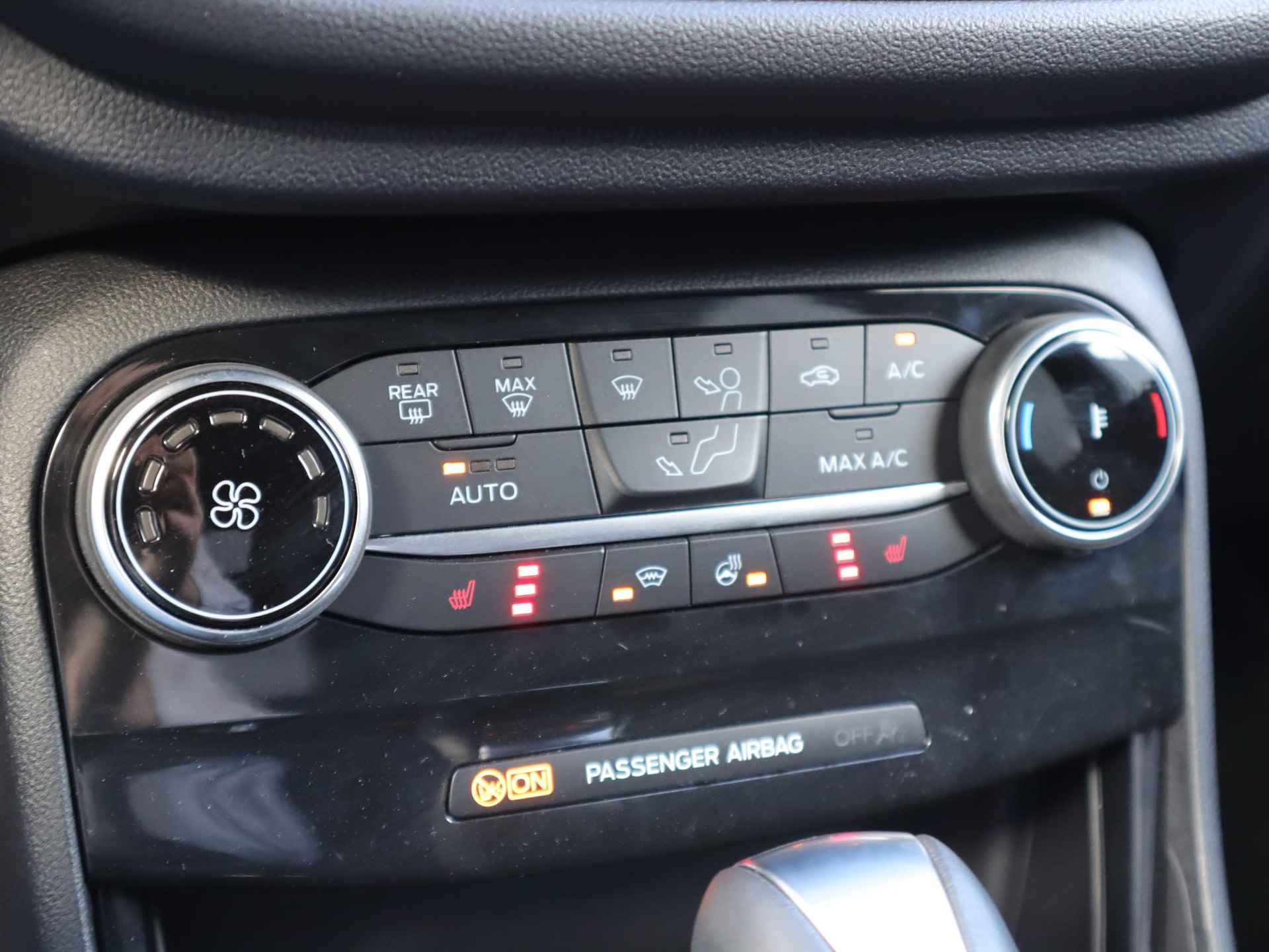 Ford Puma 1.0 EcoBoost Hybrid ST-Line X 125pk automaat | Stoel- stuur en voorruitverwarming | All season banden | B&O | Navigatie | Achteruit rij camera - 33/45