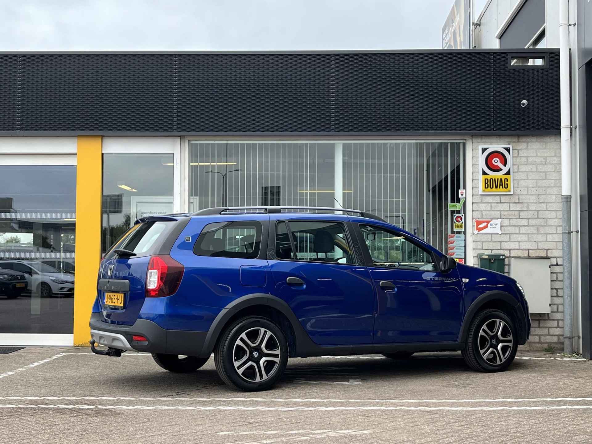 Dacia Logan MCV 1.0 TCe 100 Bi-Fuel Stepway 15th Anniv. UNIEK!, NL-Auto, Trekhaak, Navigatie, Cruise Control, Climate Controle, Parkeersensoren, Camera - 27/30