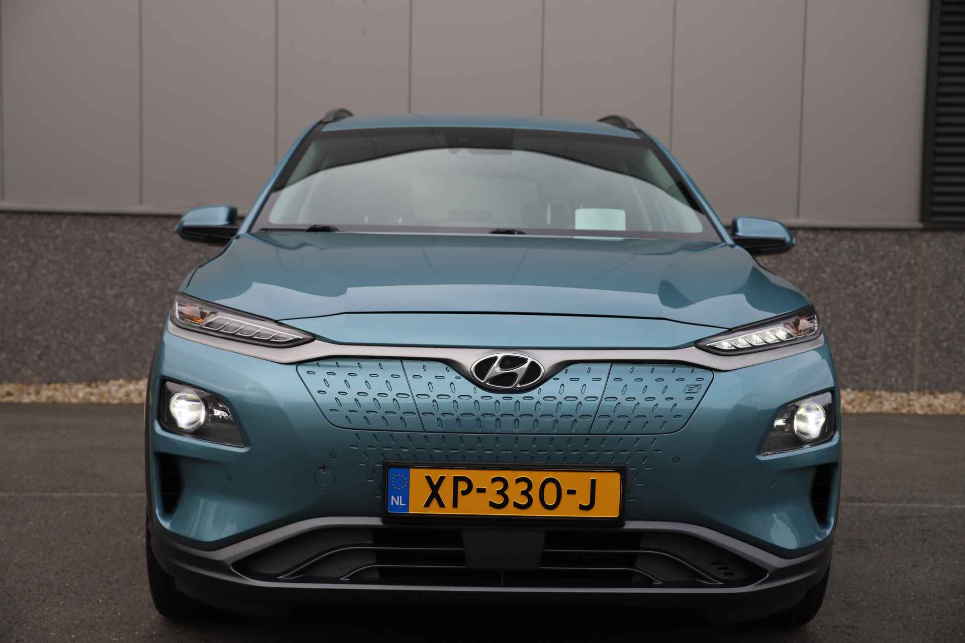 Hyundai KONA EV Premium 64 kWh/204pk/ Accu 99%/ Warmtepomp/Adaptive - 3/50