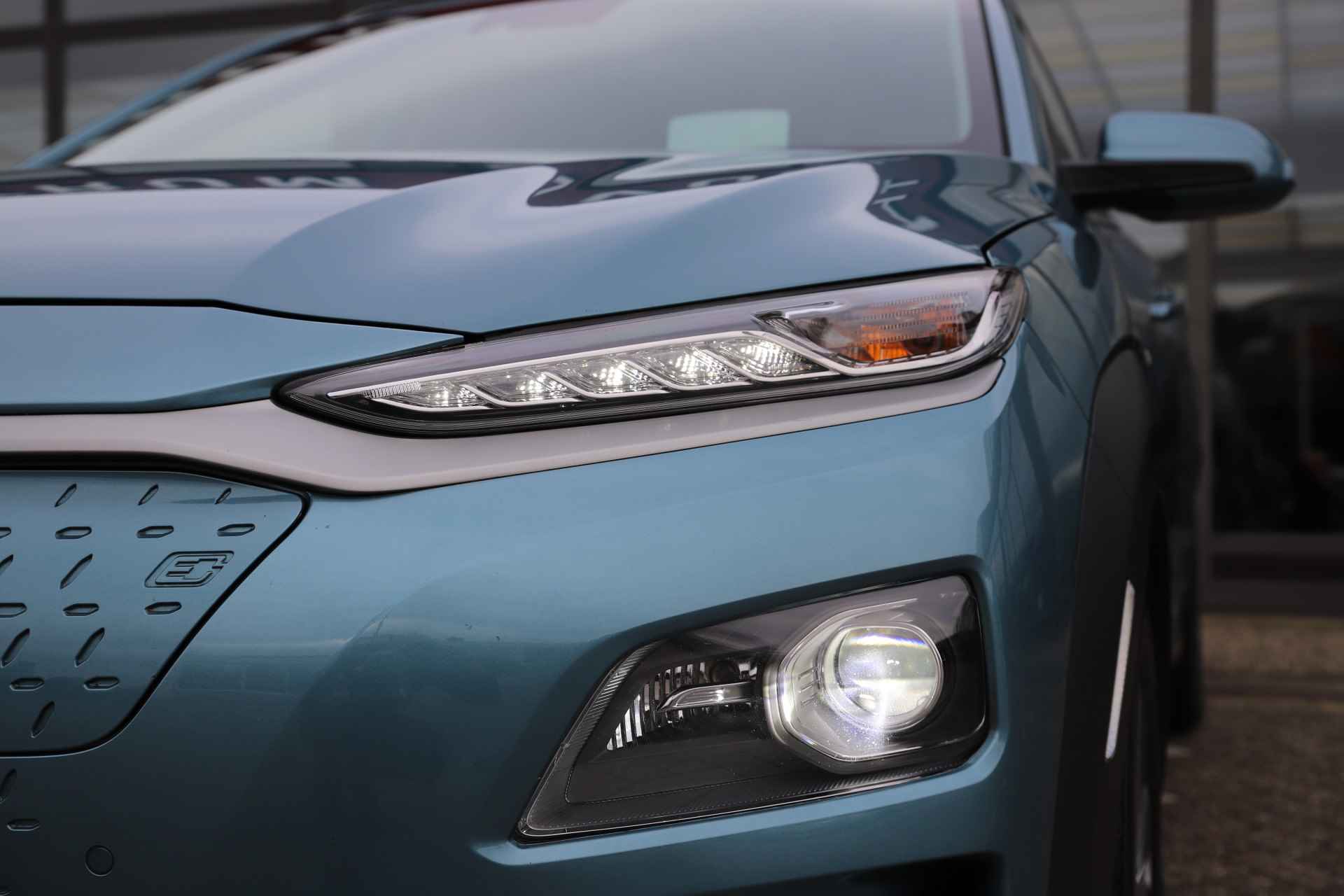 Hyundai KONA EV Premium 64 kWh/204pk/ Accu 99%/ Warmtepomp/Adaptive - 14/50