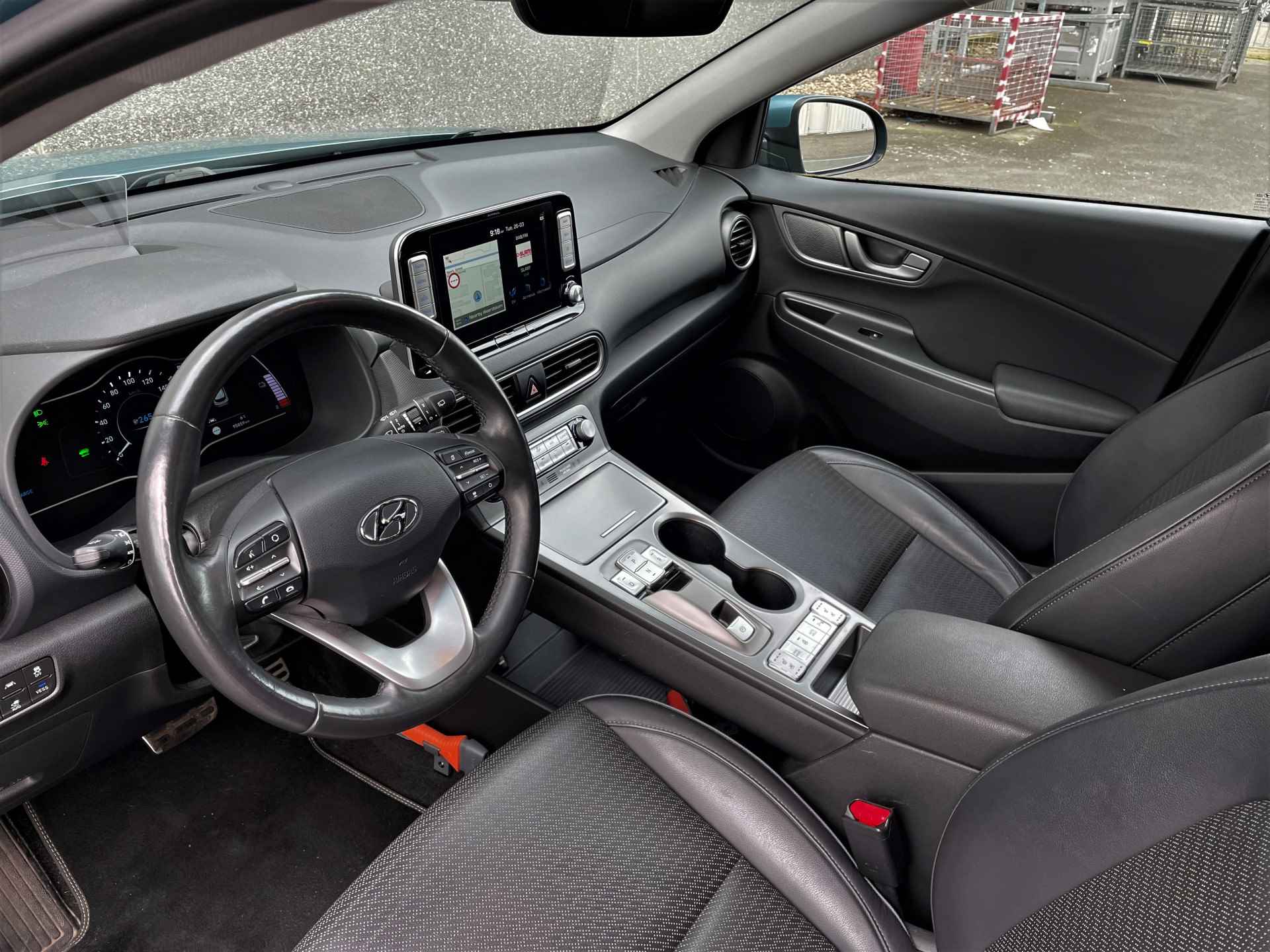 Hyundai KONA EV Premium 64 kWh/204pk/ Accu 99%/ Warmtepomp/Adaptive - 18/50