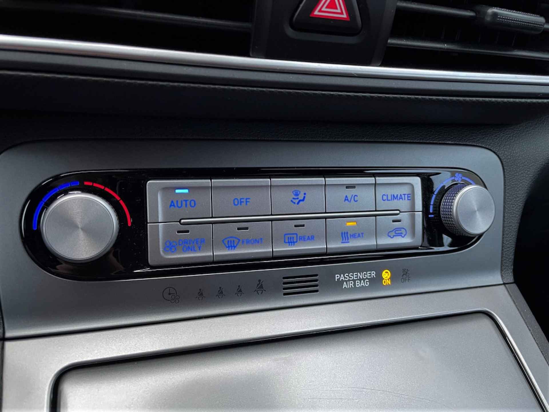 Hyundai KONA EV Premium 64 kWh/204pk/ Accu 99%/ Warmtepomp/Adaptive - 29/50