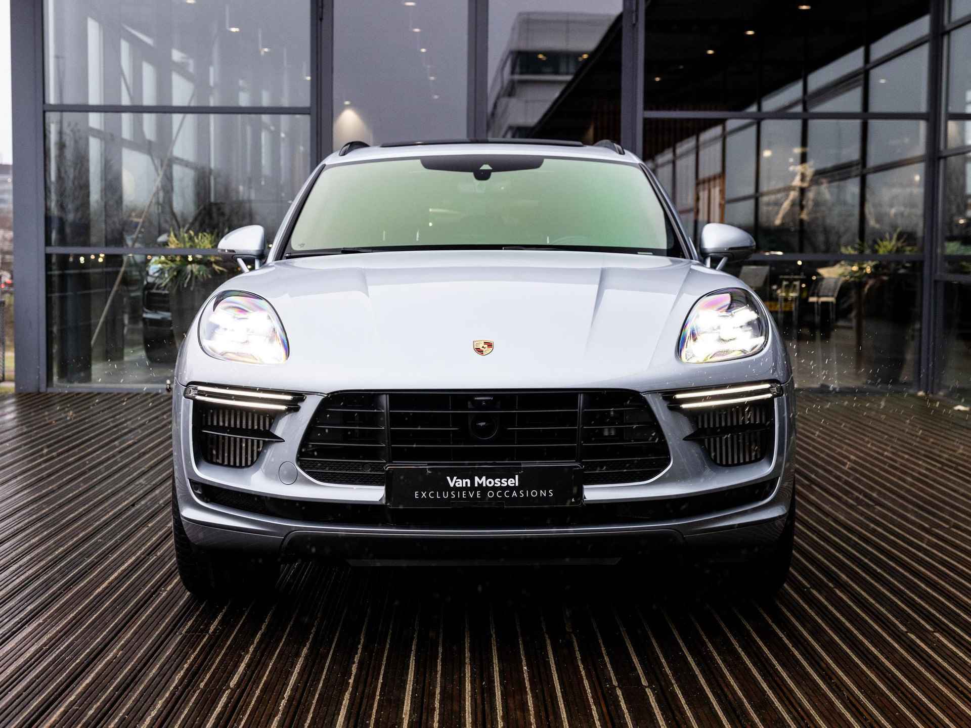 Porsche Macan 2.9 Turbo | SPORTDESIGN | SPORTCHRONO | SPORTUITLAATSYSTEEM | 18-WEG STOELEN | PASM +LUCHTVERING | PDLS+ | STUURBEKRACHTIGING + | PANORAMA/SCHUIF-KANTELDAK | NL AUTO | ALCANTARA DAKHEMEL | - 3/50