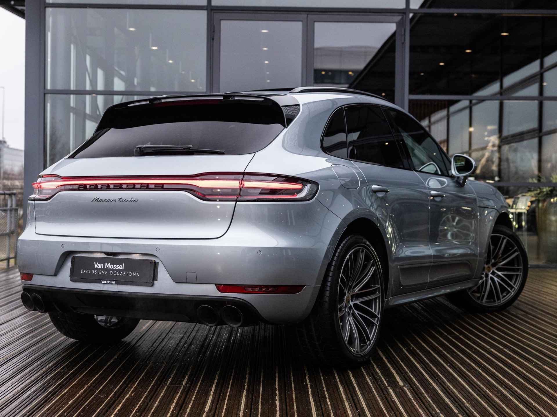 Porsche Macan 2.9 Turbo | SPORTDESIGN | SPORTCHRONO | SPORTUITLAATSYSTEEM | 18-WEG STOELEN | PASM +LUCHTVERING | PDLS+ | STUURBEKRACHTIGING + | PANORAMA/SCHUIF-KANTELDAK | NL AUTO | ALCANTARA DAKHEMEL | - 7/50