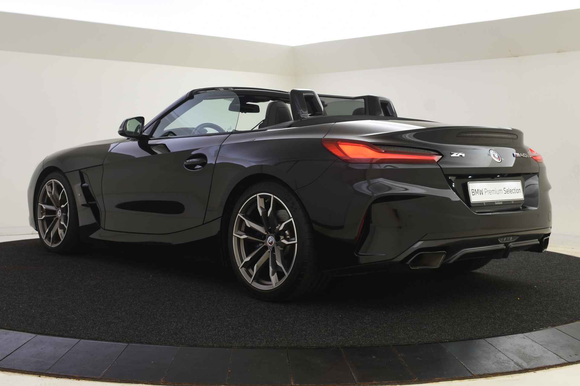 BMW Z4 Roadster M40i High Executive Automaat / Live Cockpit Professional / Harman Kardon / Head-Up / Active Cruise Control / Parking Assistant / Verwarmd stuurwiel / Stoelverwarming - 13/57