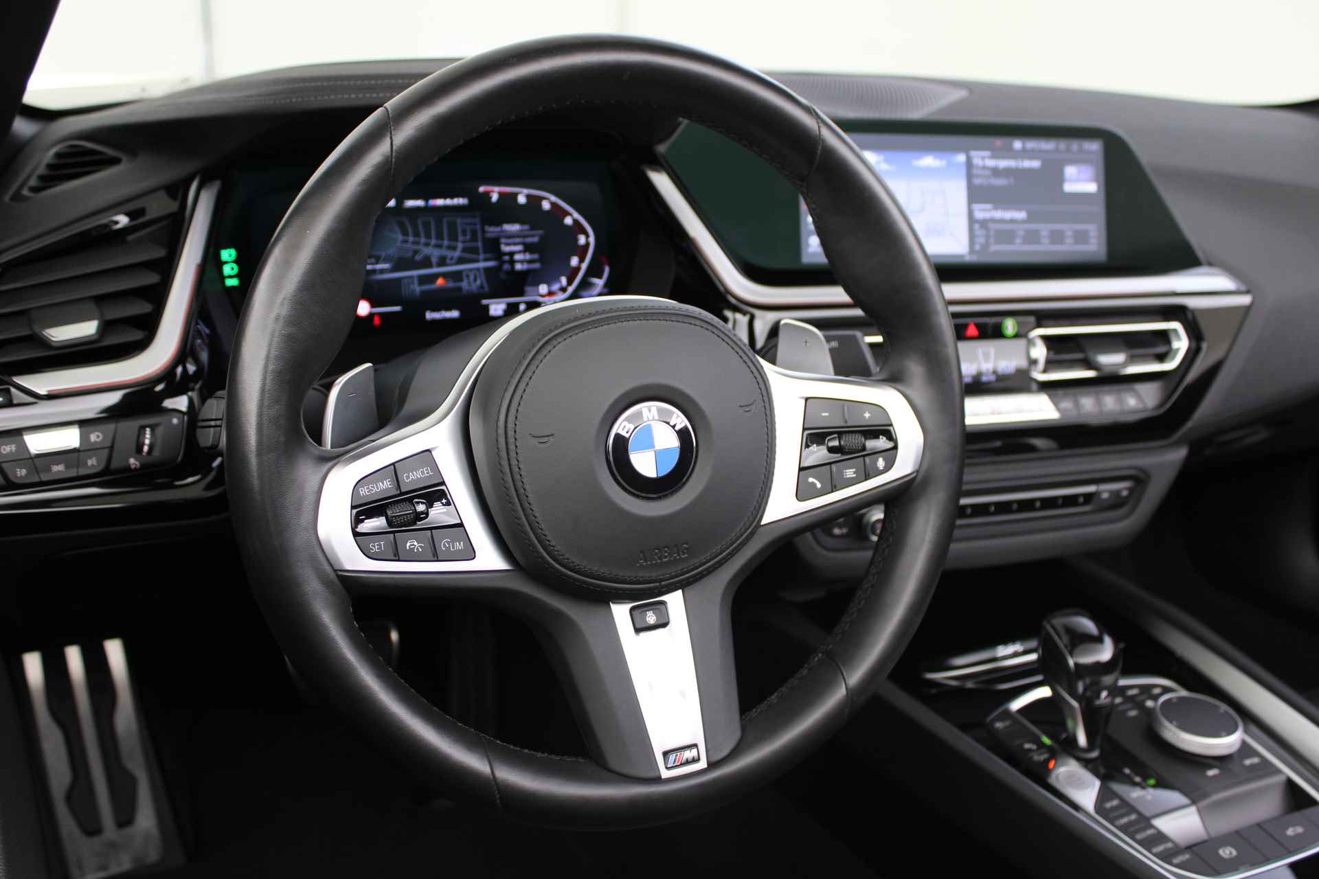 BMW Z4 Roadster M40i High Executive Automaat / Live Cockpit Professional / Harman Kardon / Head-Up / Active Cruise Control / Parking Assistant / Verwarmd stuurwiel / Stoelverwarming - 14/57