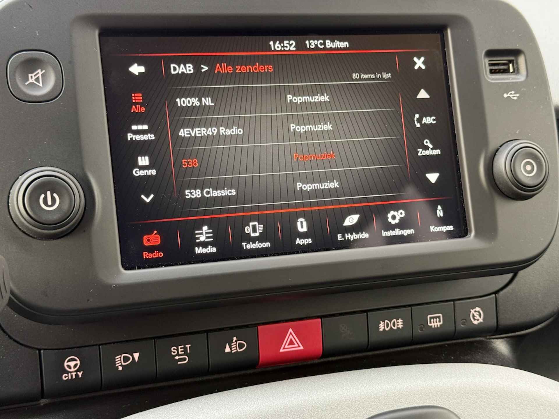 Fiat Panda 1.0 Hybrid 70 PK Garmin Cross | Carplay | Winter | Clima | 5p - 9/16