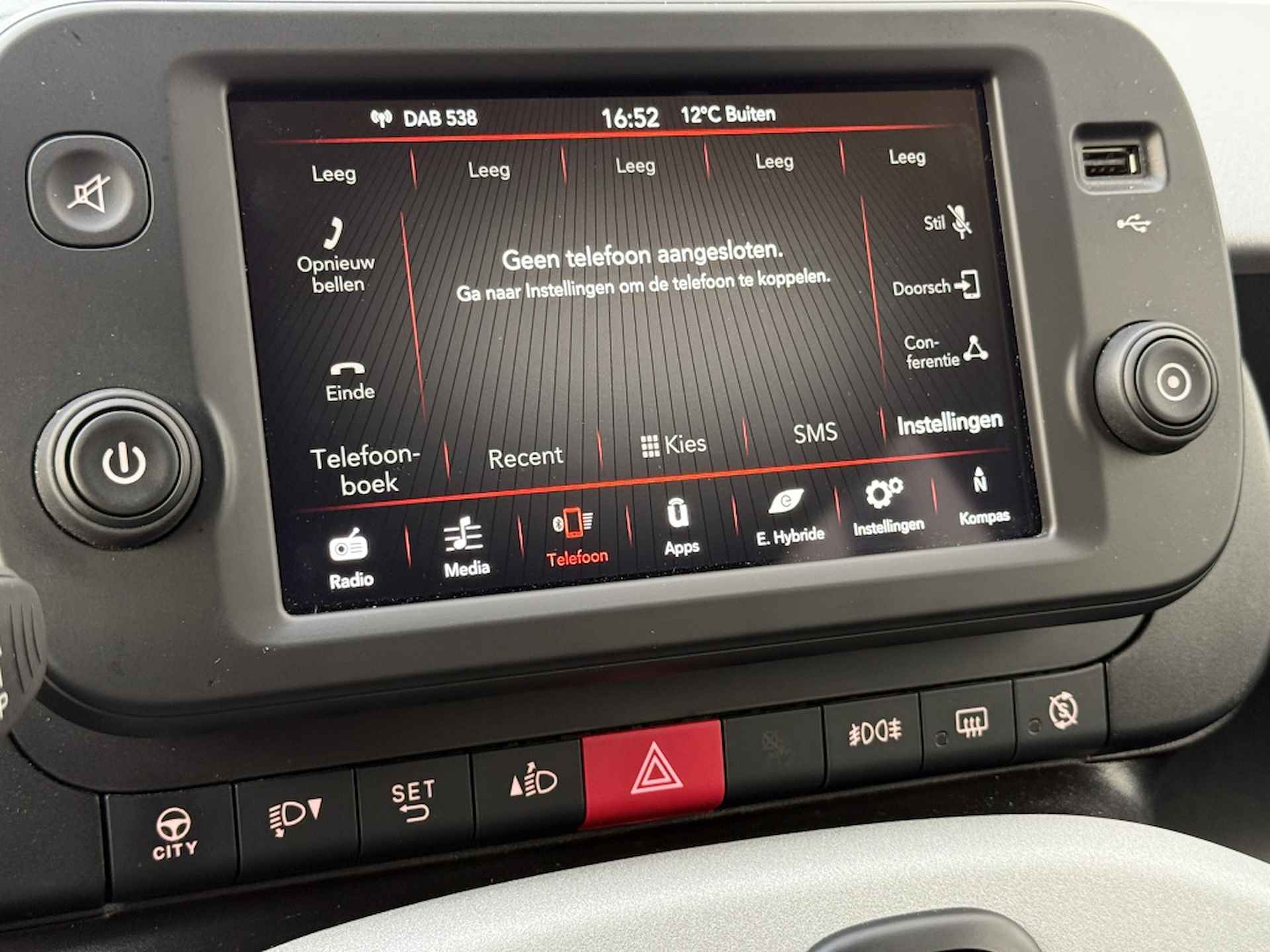 Fiat Panda 1.0 Hybrid 70 PK Garmin Cross | Carplay | Winter | Clima | 5p - 10/16