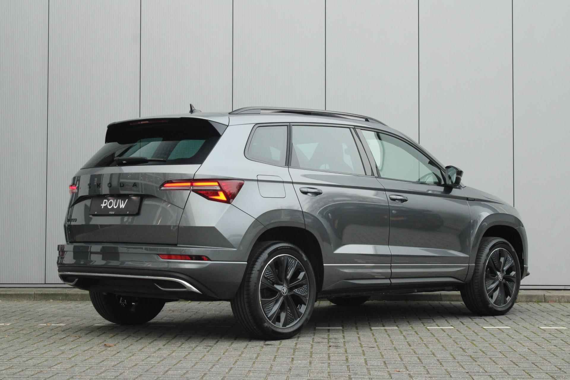 Skoda Karoq 1.5 TSI 150pk ACT Sportline Business | Panoramadak | Trekhaak Wegklapbaar - 2/57