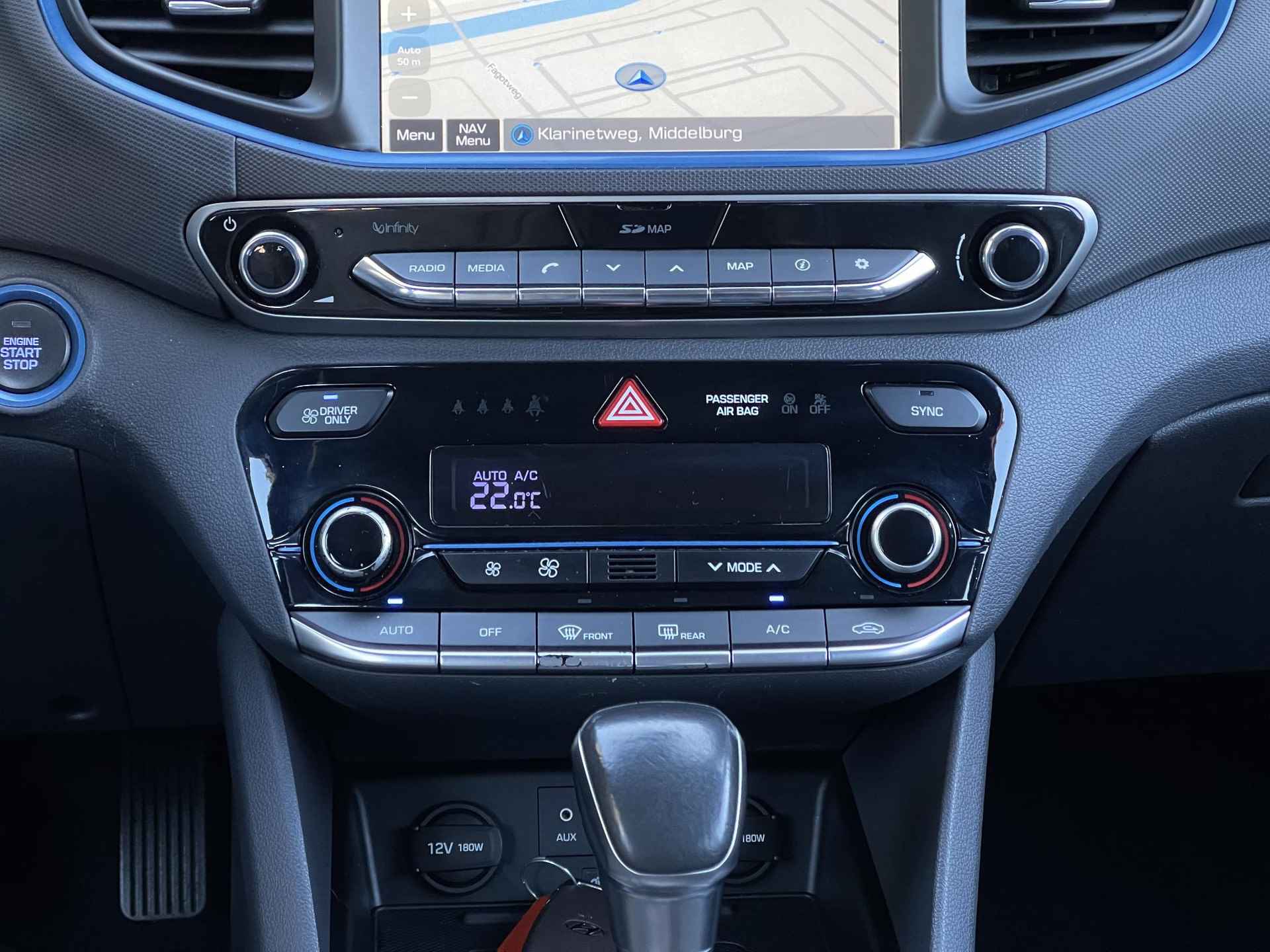 Hyundai IONIQ 1.6 GDi Premium | Schuif-/Kanteldak | Leder | Apple Carplay/Android | Stuur- + Stoelverwarming | Geheugenstoel | Rijklaarprijs! - 19/32