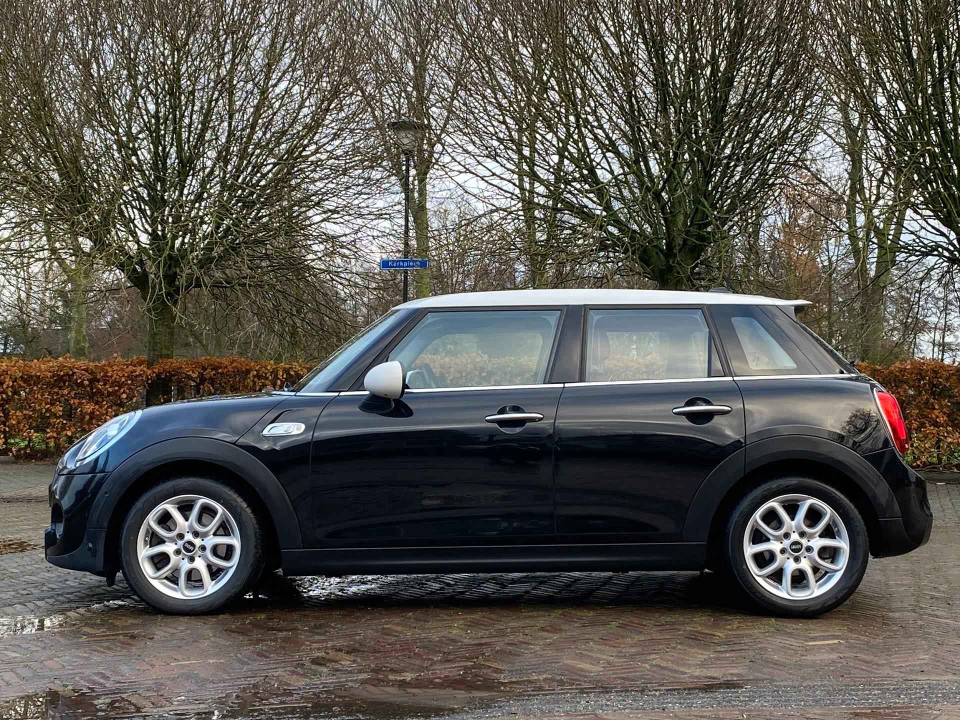 MINI 2.0 Cooper S Knightsbridge Edition | Leder | Navigatie | CarPlay | LED | BOVAG Garantie - 2/37