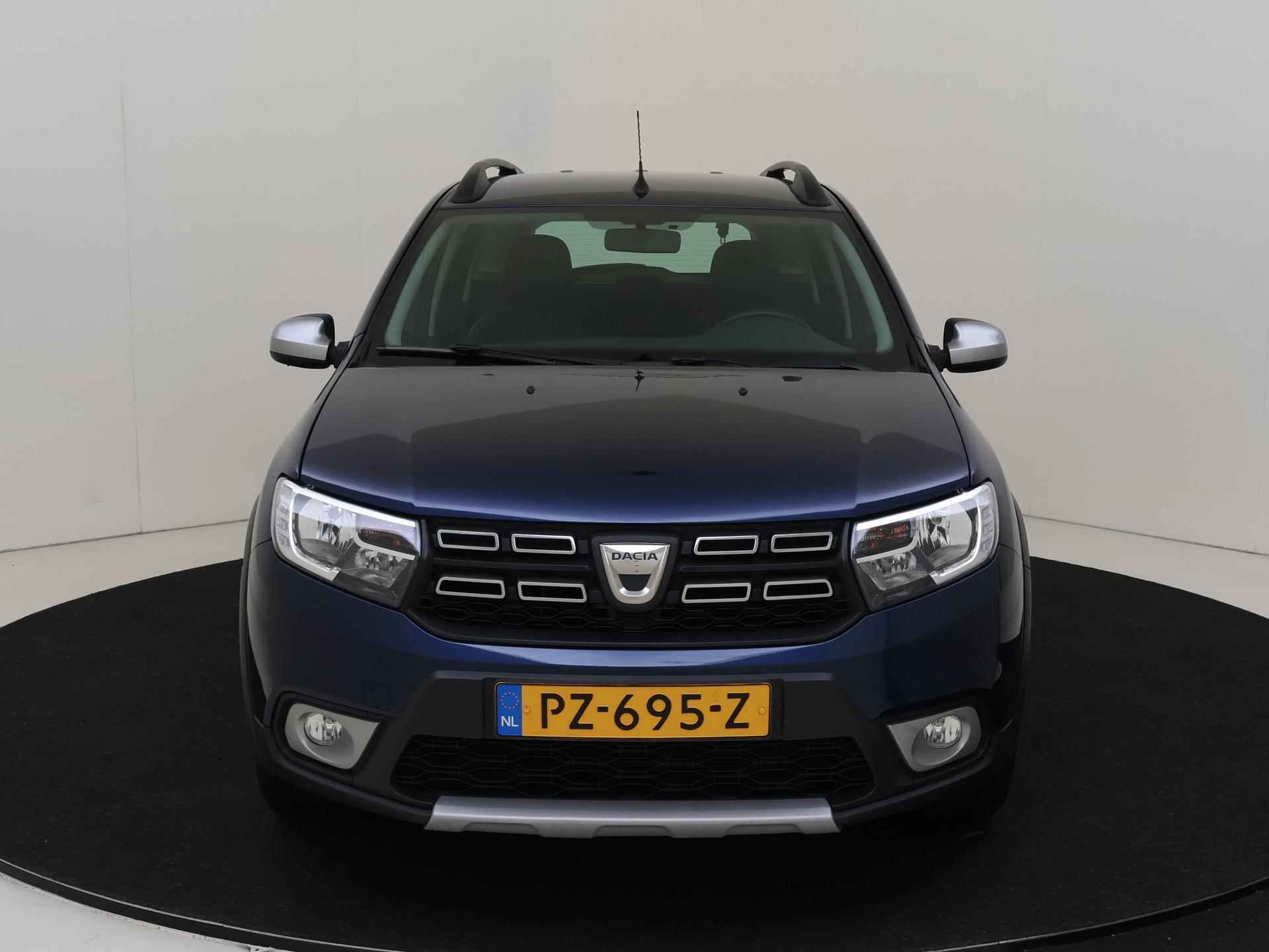 Dacia Logan MCV 0.9 TCe 90 PK Stepway Airco / Navigatie / Camera / Bluetooth / Parkeersensoren Achter / Winterbanden - 3/27