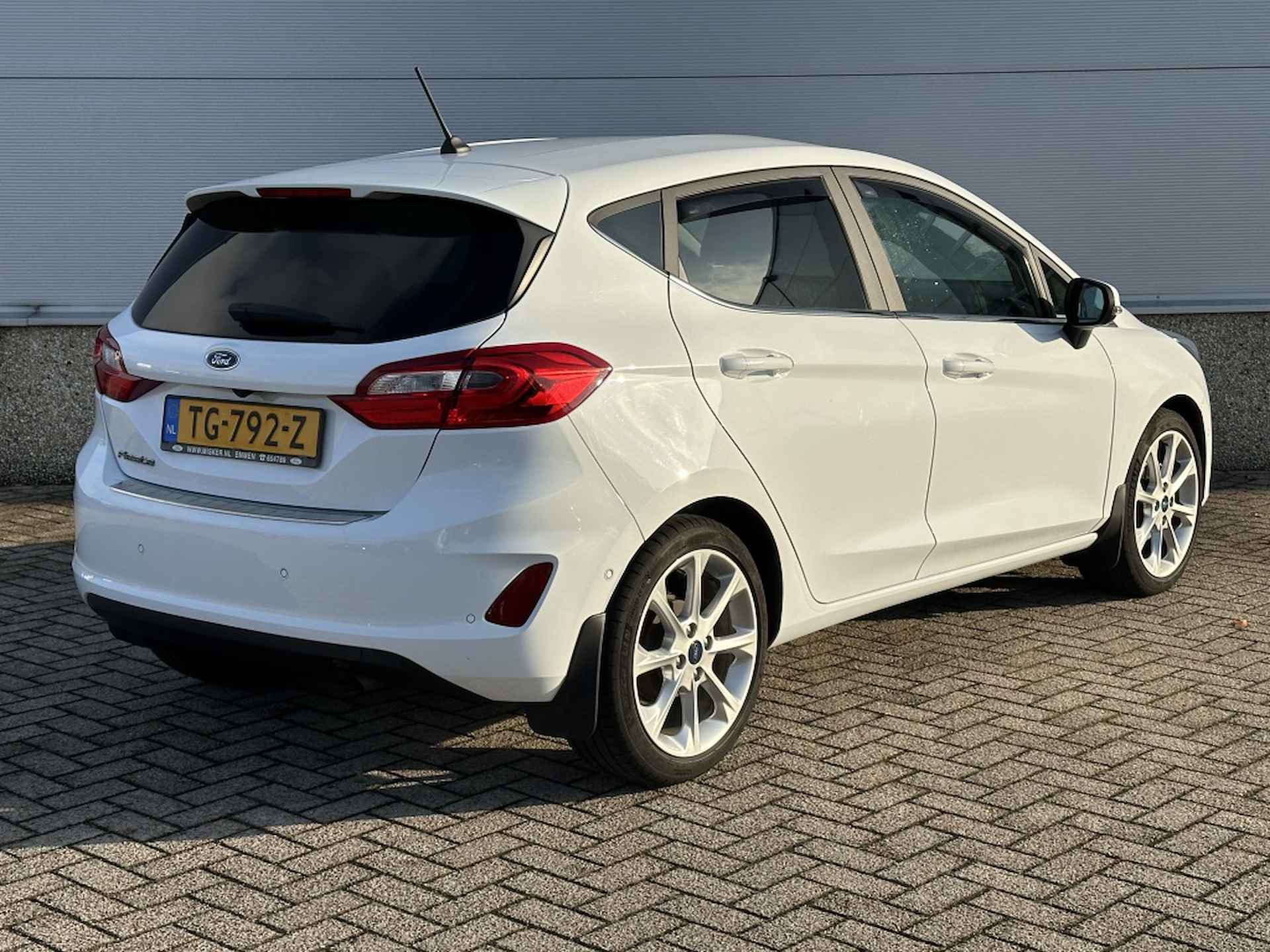 Ford Fiesta 1.0 EcoB. Titanium  | Winterpack | Driverpack | Adapt Cruise - 4/24