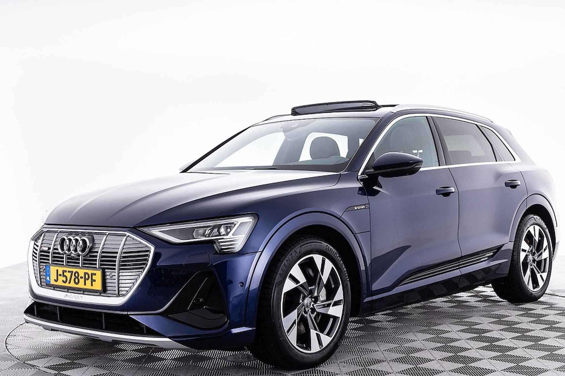 Audi e-tron 50 quattro S edition 71 kWh | PANORAMADAK | LEDER ✅ 1e Eigenaar . - 27/31